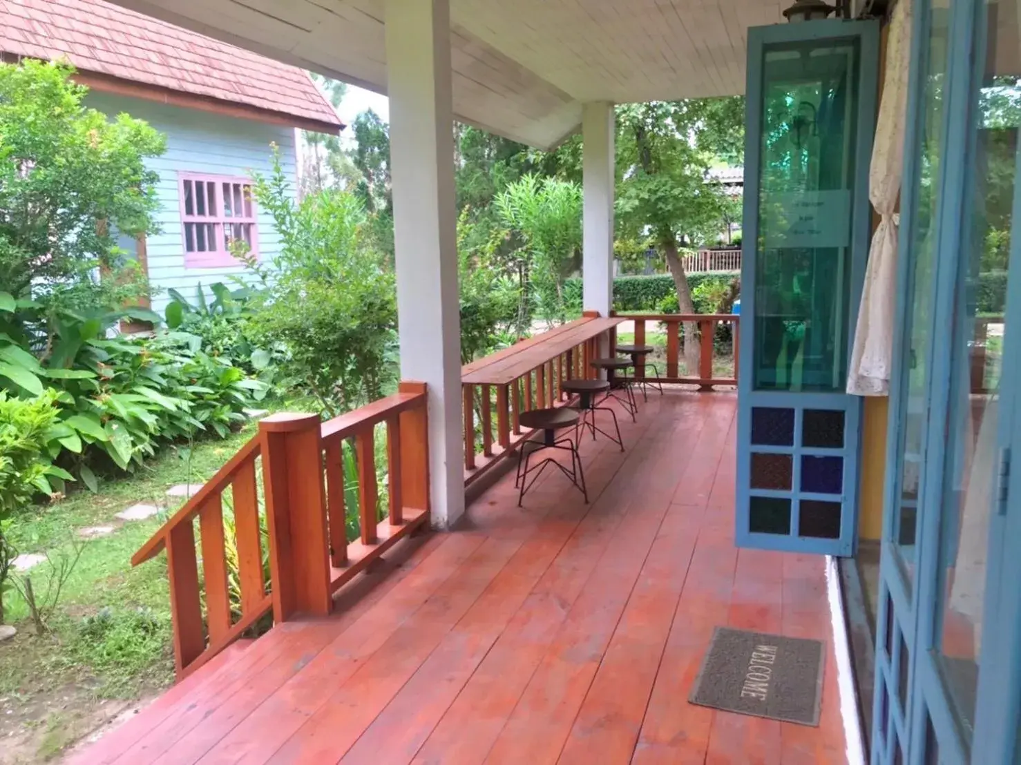 Single Bed in Female Dormitory Room in Pai Flora Resort Single Bed in Female Dormitory Room in Pai Flora Resort