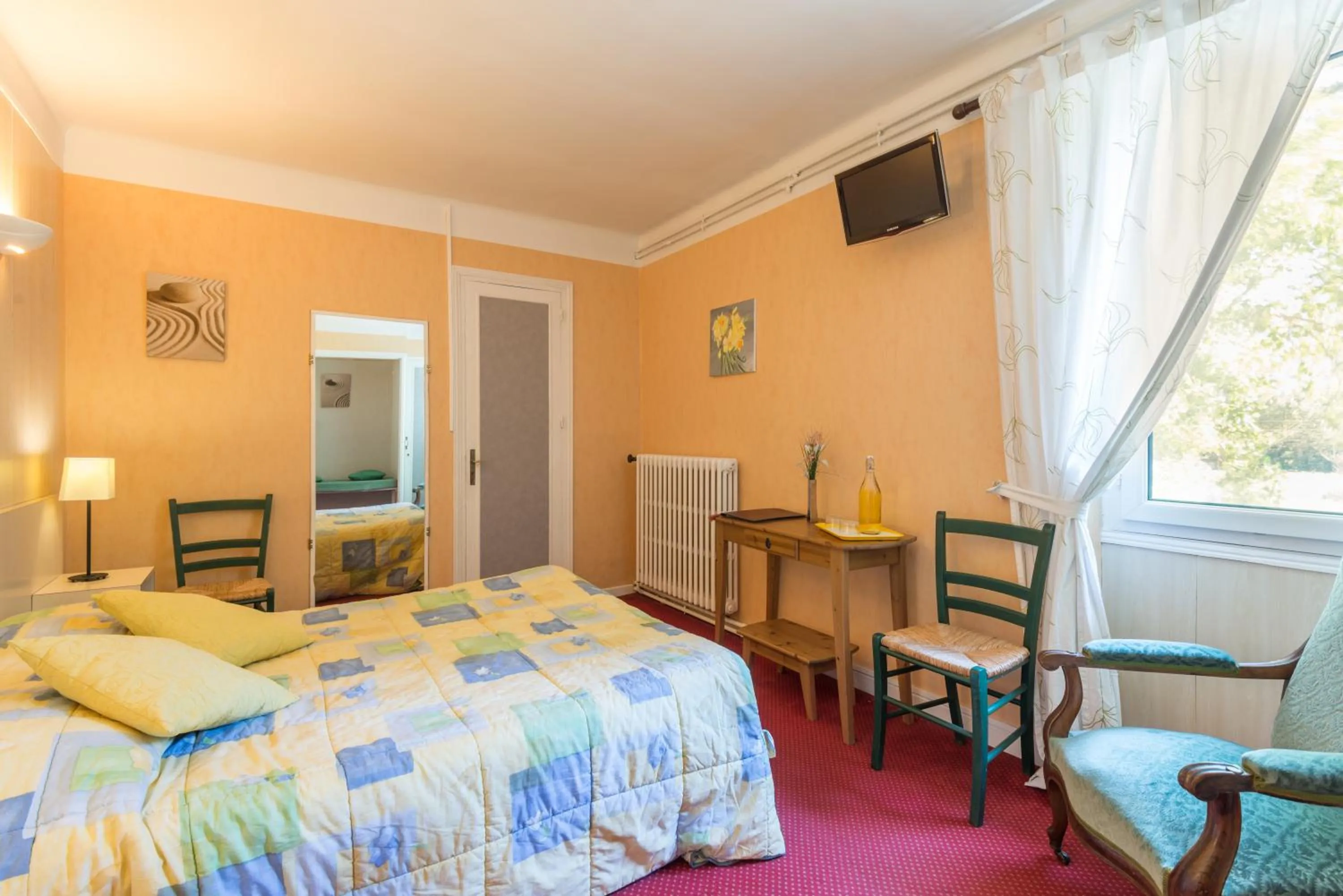 Photo of the whole room, Bed in Hôtel du Val d'Aure