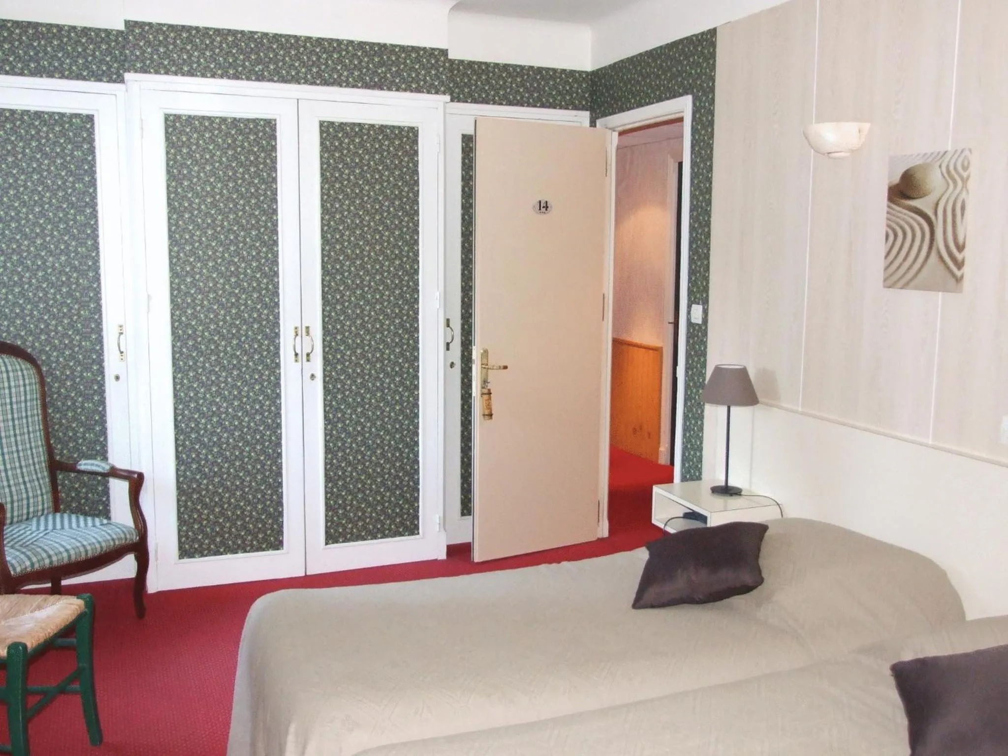 Bed in Hôtel du Val d'Aure