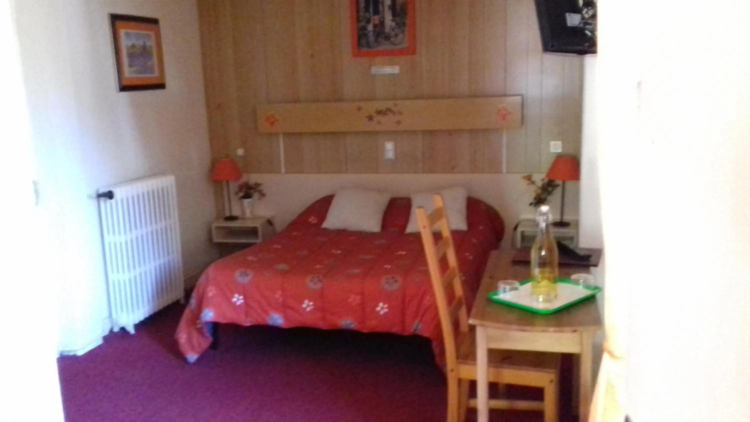 Photo of the whole room, Bed in Hôtel du Val d'Aure