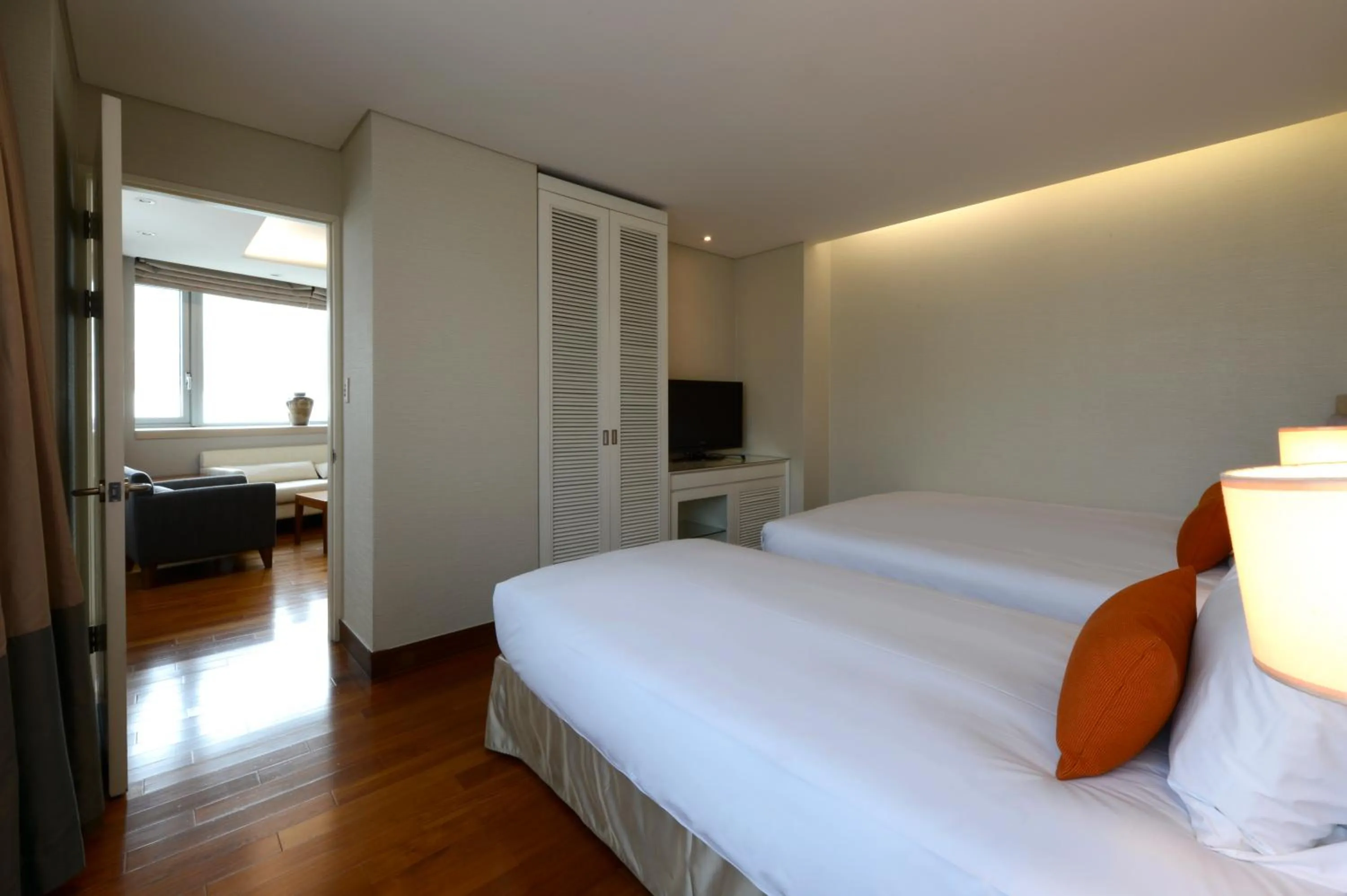 Photo of the whole room, Bed in Hotel Prince Seoul