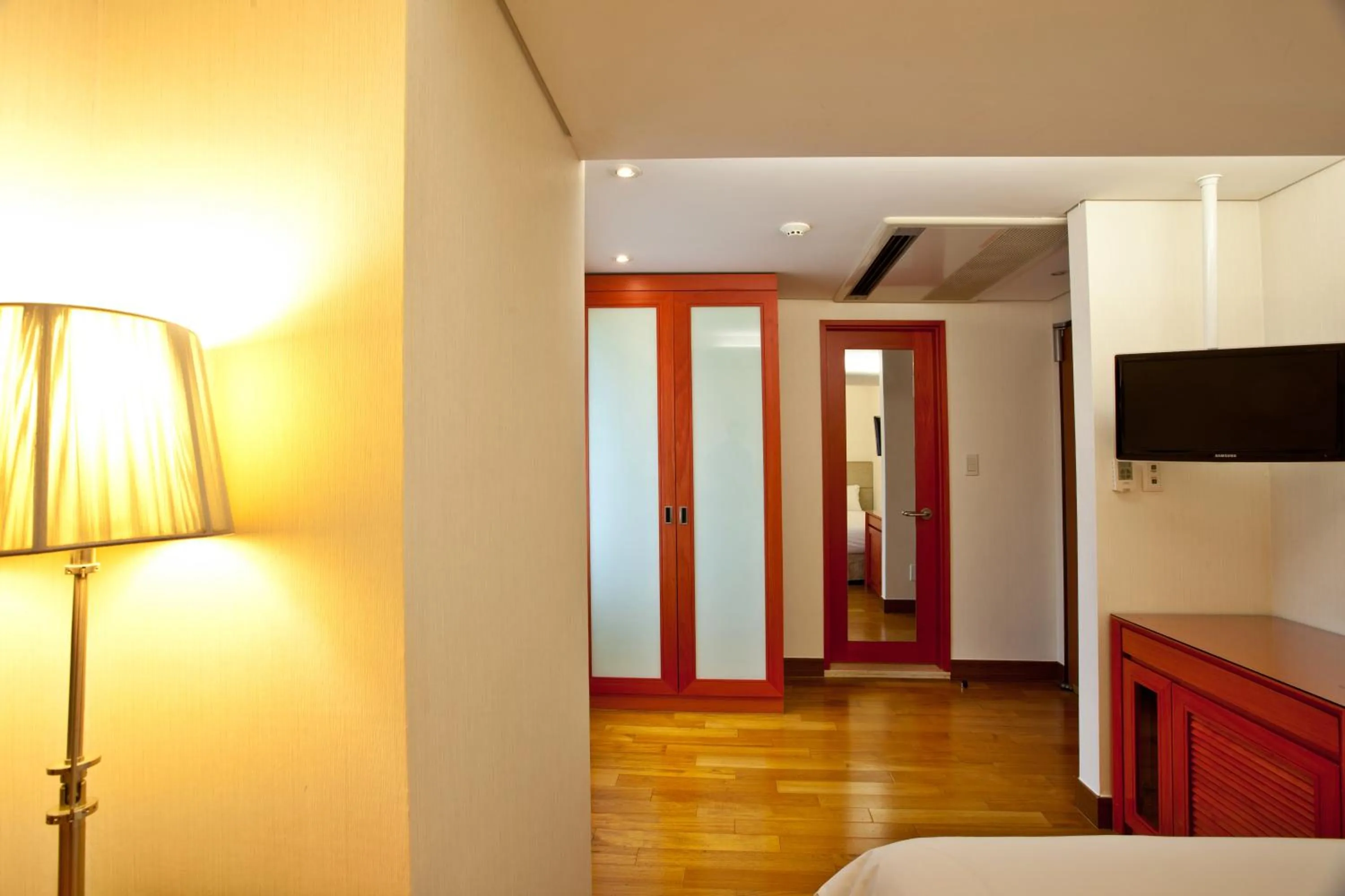 Decorative detail, Bed in Hotel Prince Seoul