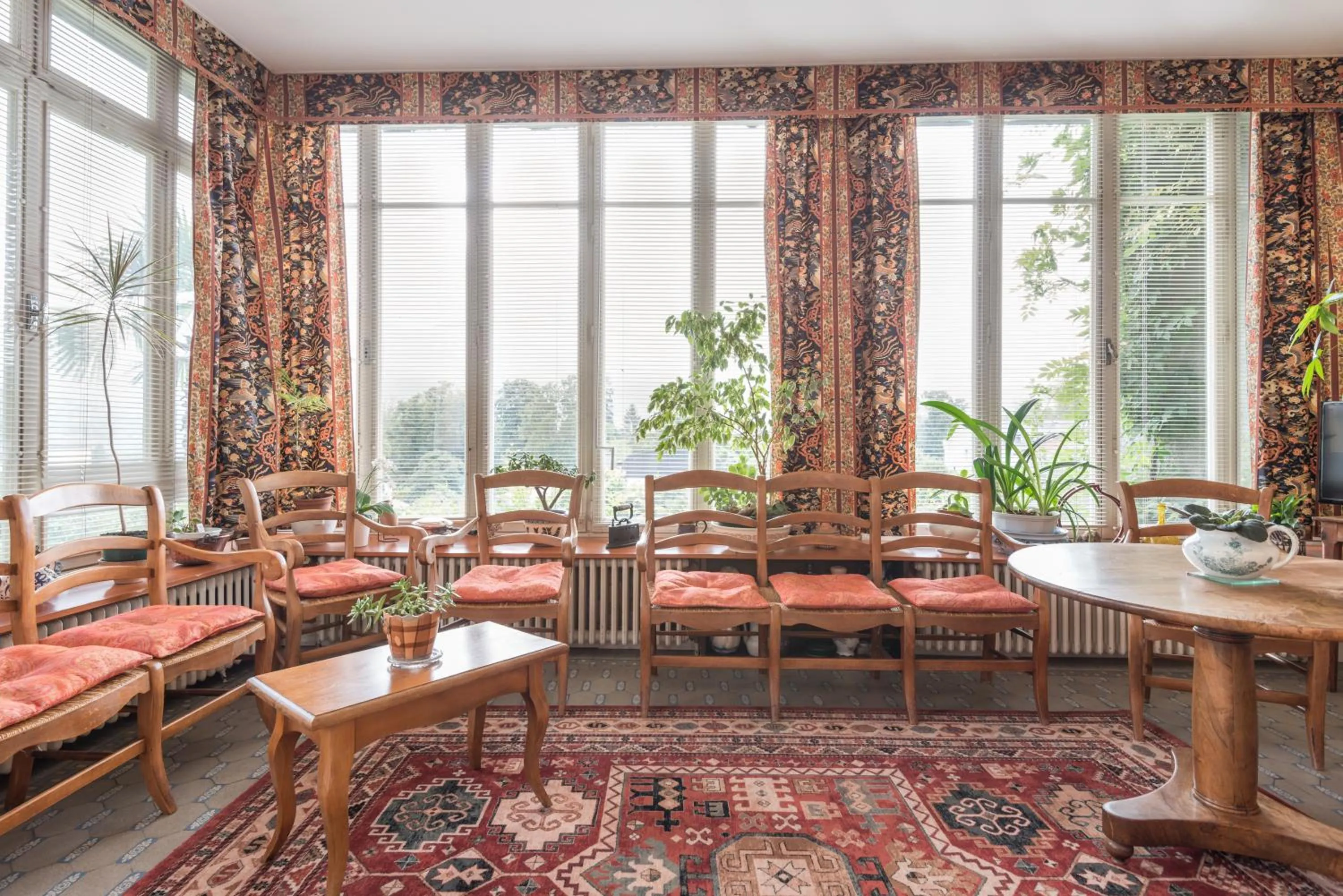 Lounge or bar in Logis Hôtel Beau Site