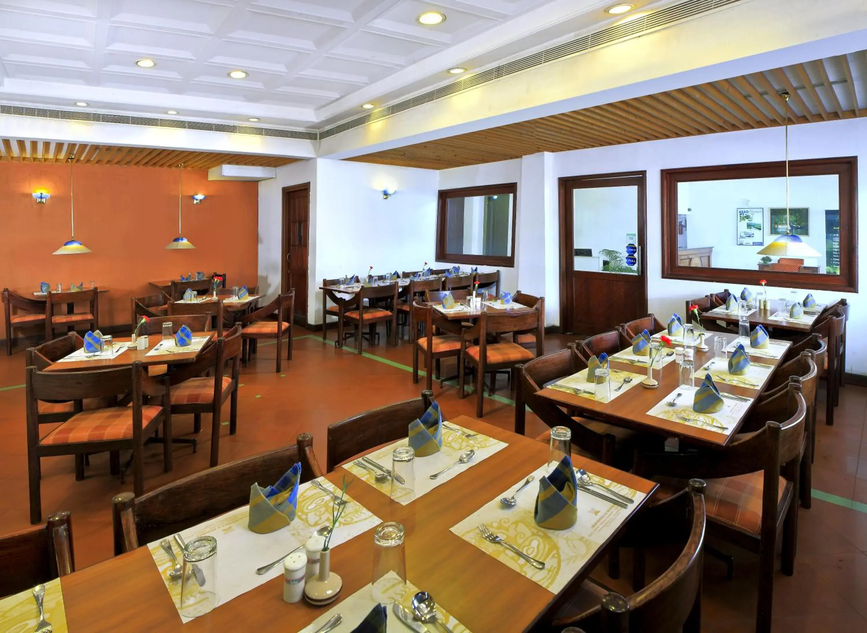 Restaurant/places to eat in Abad Metro Restaurant/places to eat in Abad Metro