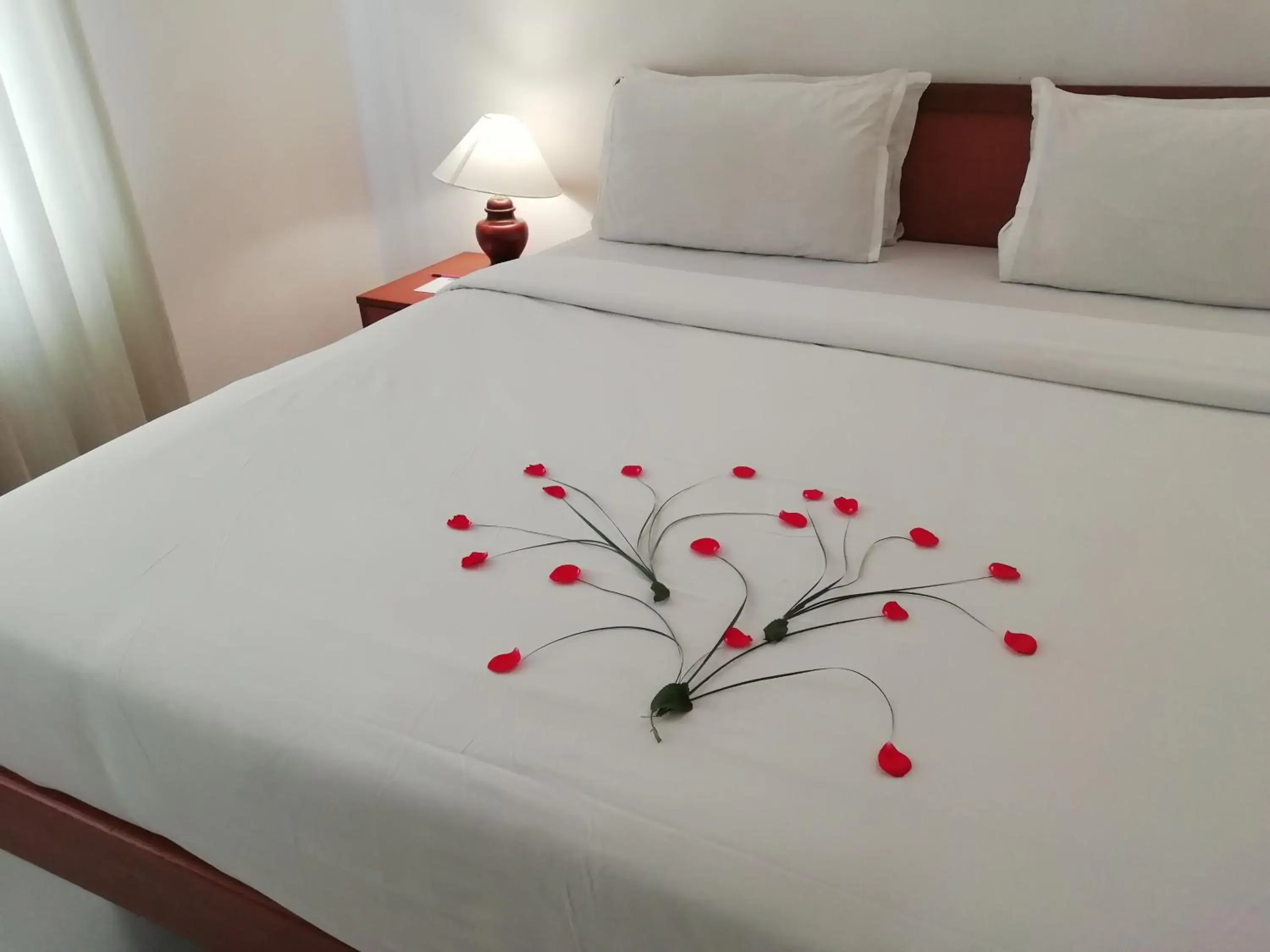 Bed in Abad Metro Bed in Abad Metro