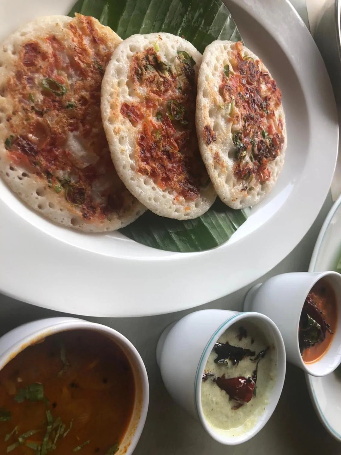 Breakfast in Abad Metro