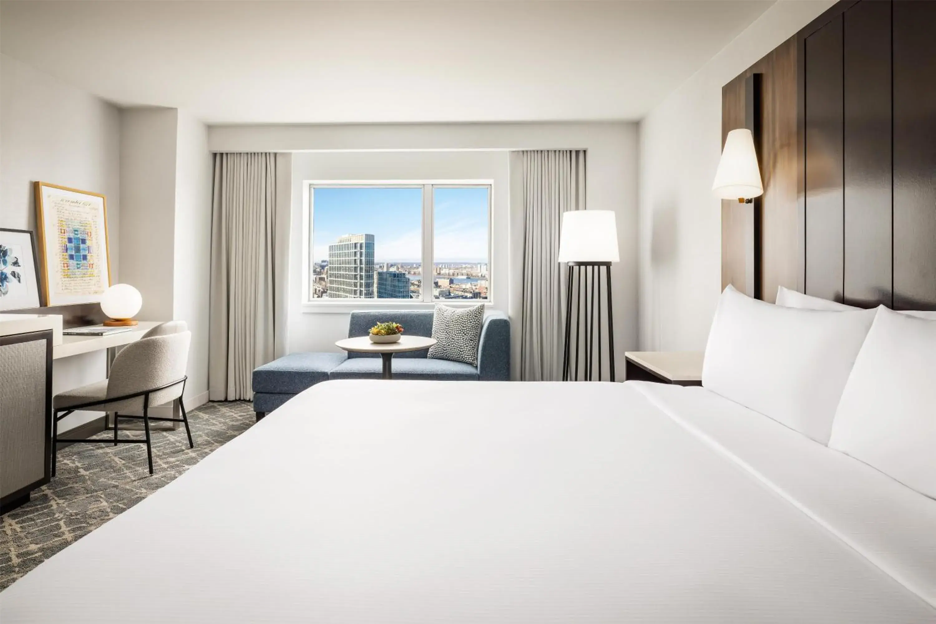 View (from property/room), Bed in Hilton Boston Back Bay View (from property/room), Bed in Hilton Boston Back Bay