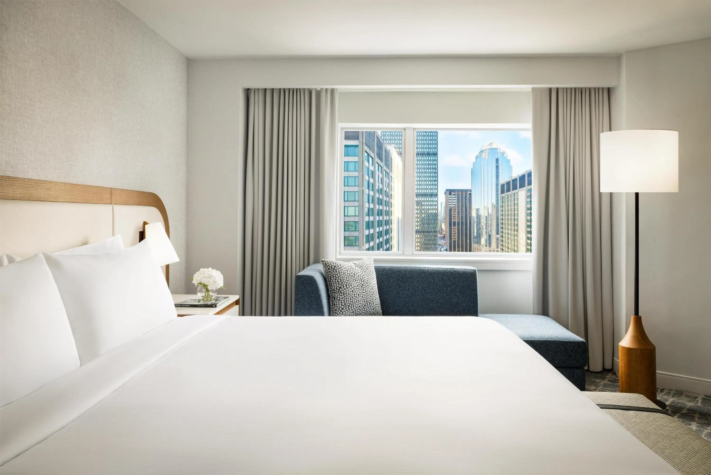 View (from property/room), Bed in Hilton Boston Back Bay