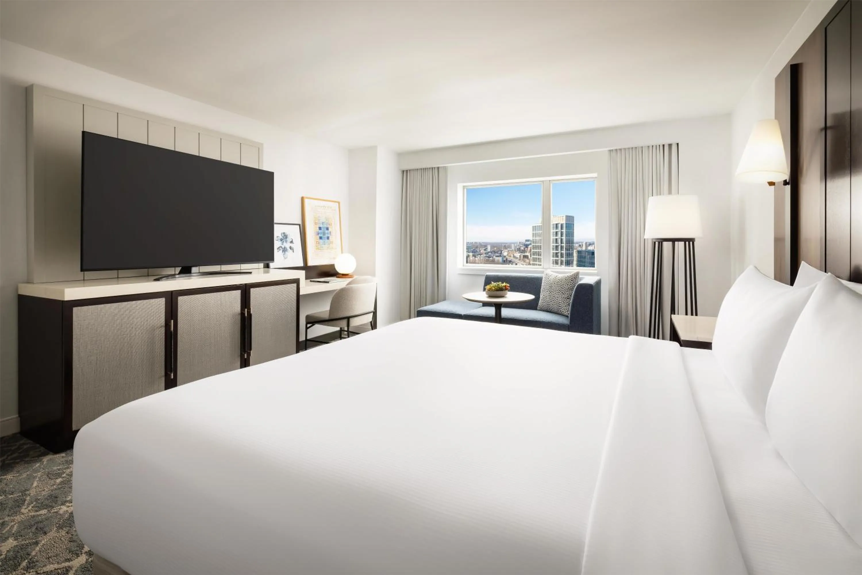 Bedroom, Bed in Hilton Boston Back Bay