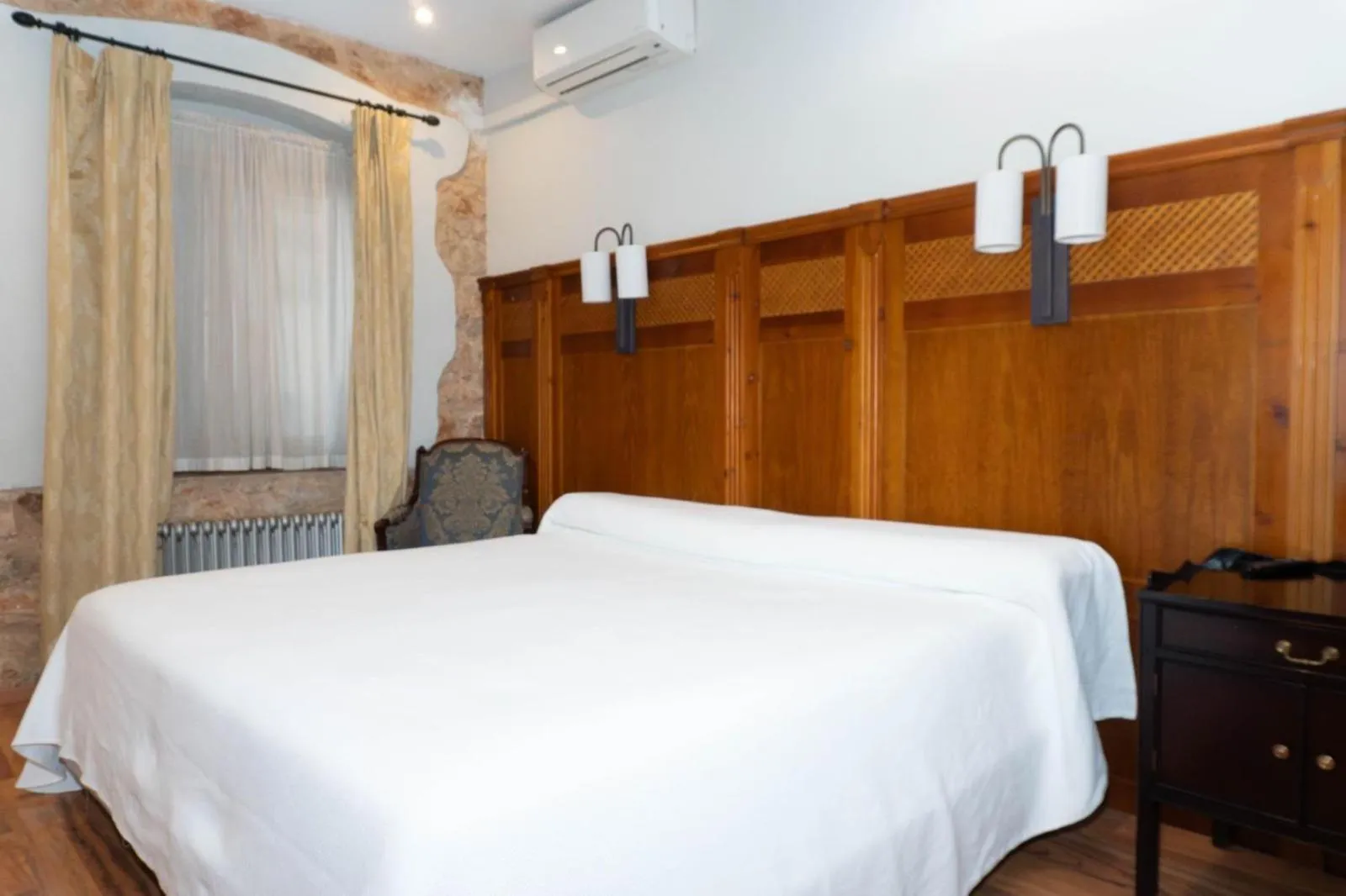 Bed in Hotel Restaurante Setos