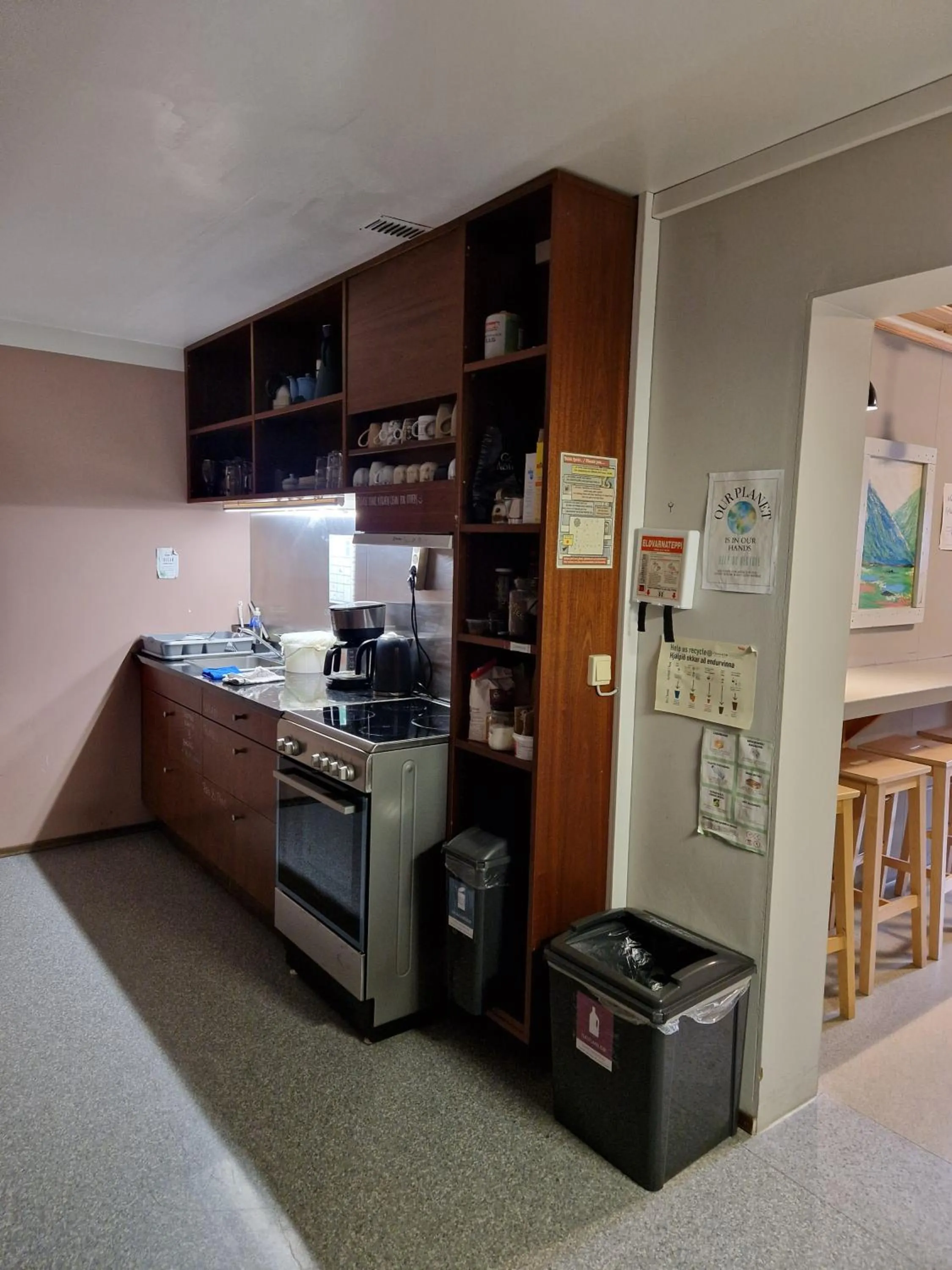 Kitchen or kitchenette in Tehúsið Hostel