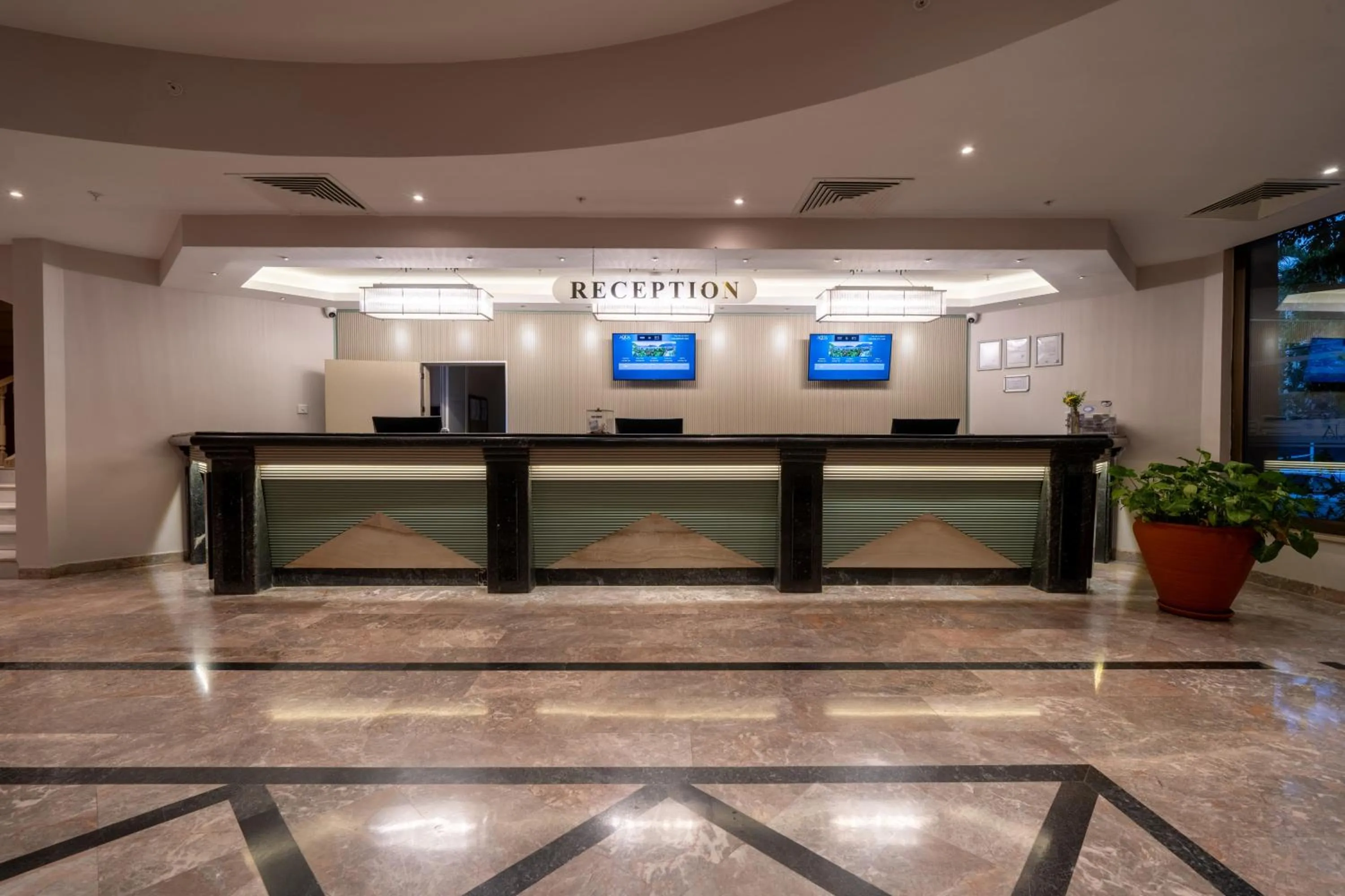 Lobby or reception in Hotel Aqua