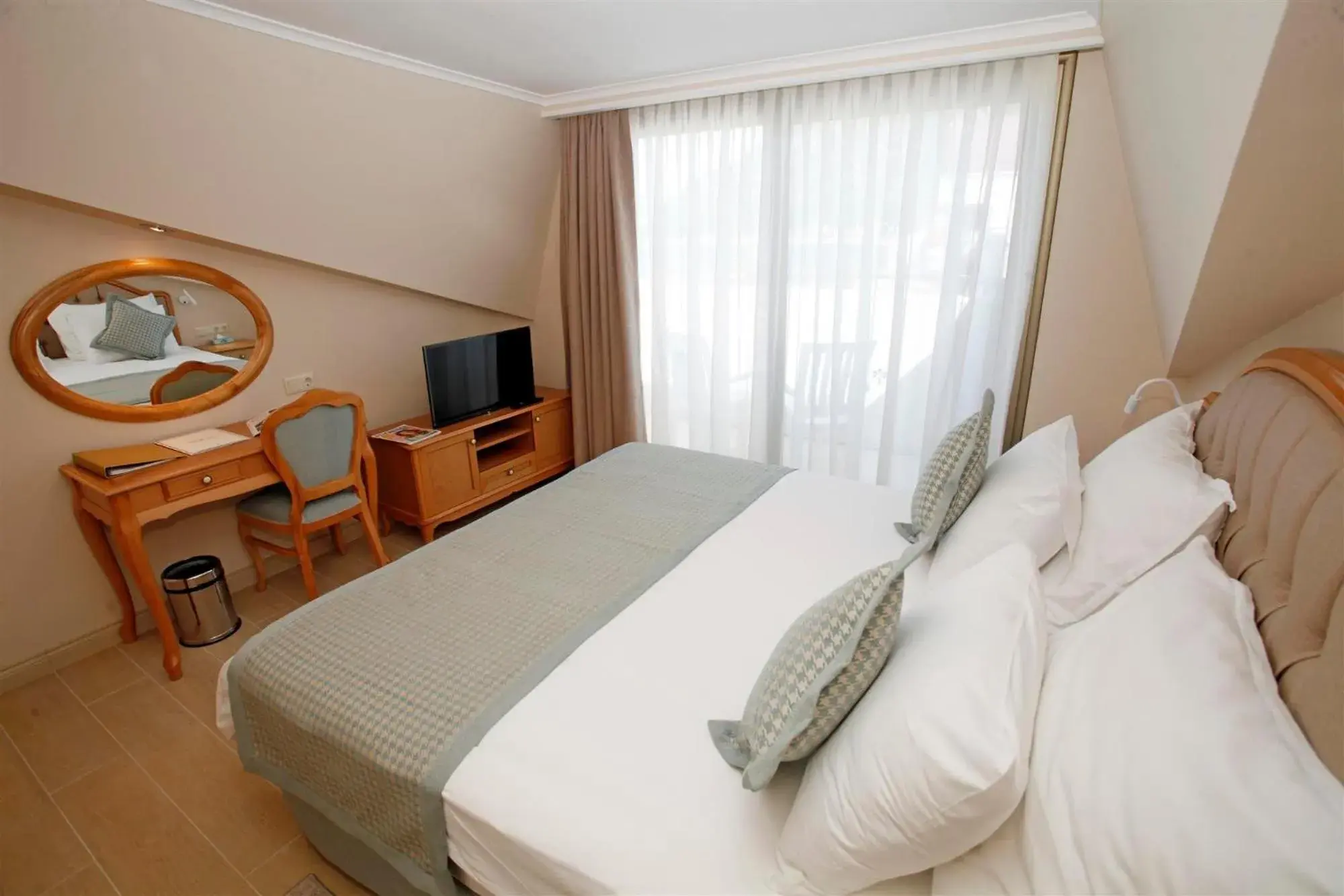 Bed in Hotel Aqua Bed in Hotel Aqua