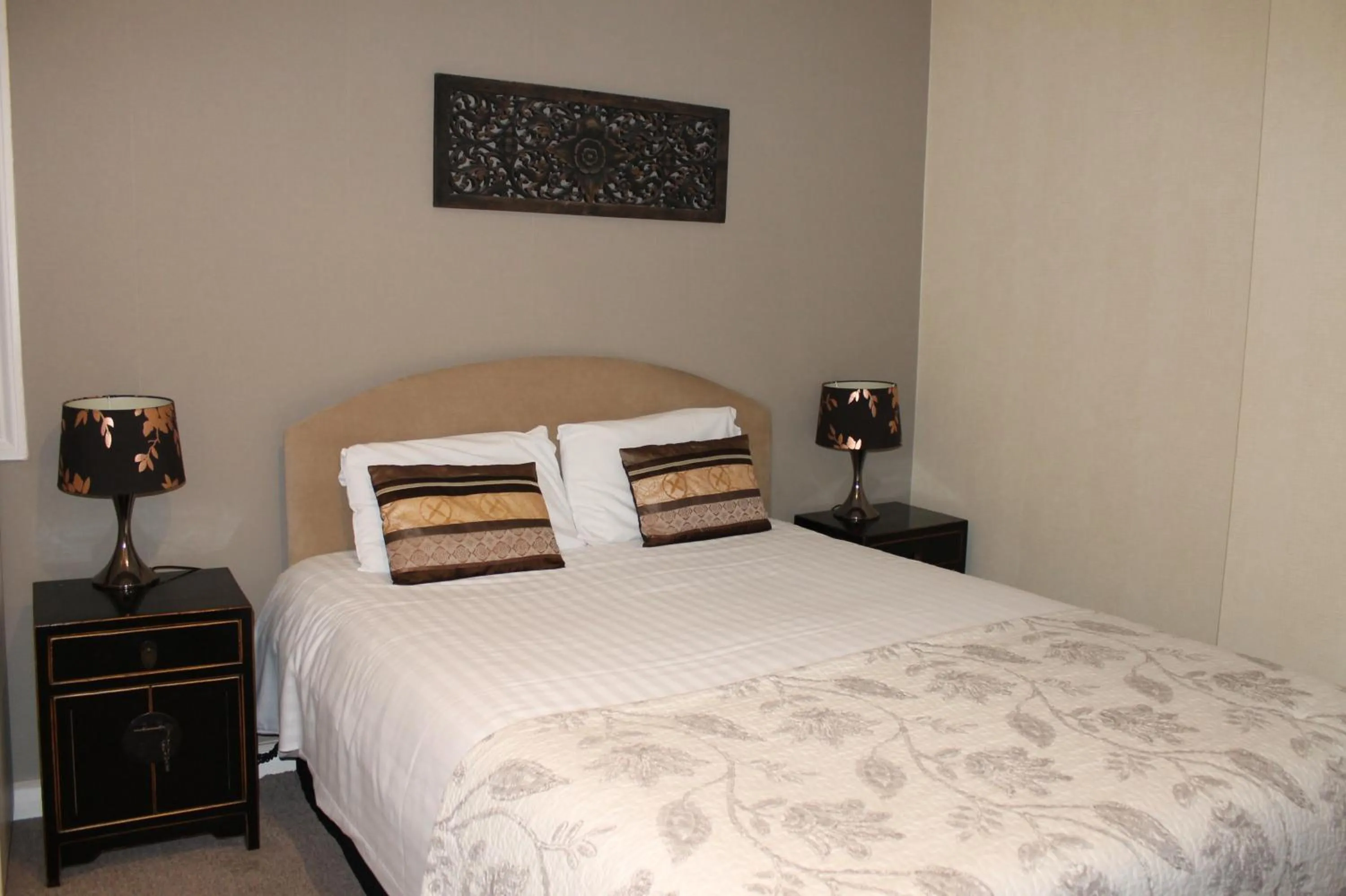 Bed in The Wimbledon Hotel