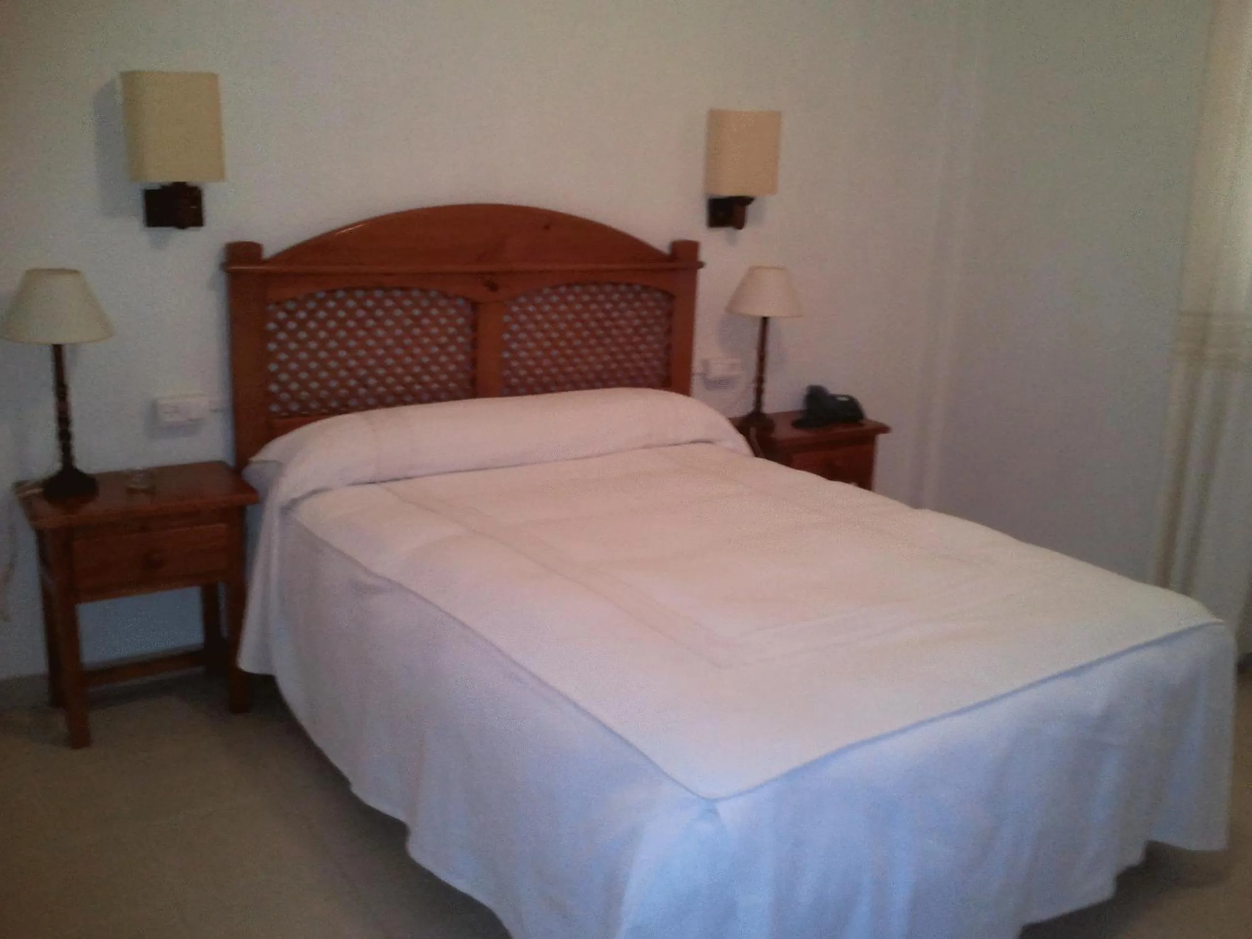 Photo of the whole room, Bed in Hotel Castillo de Montemayor