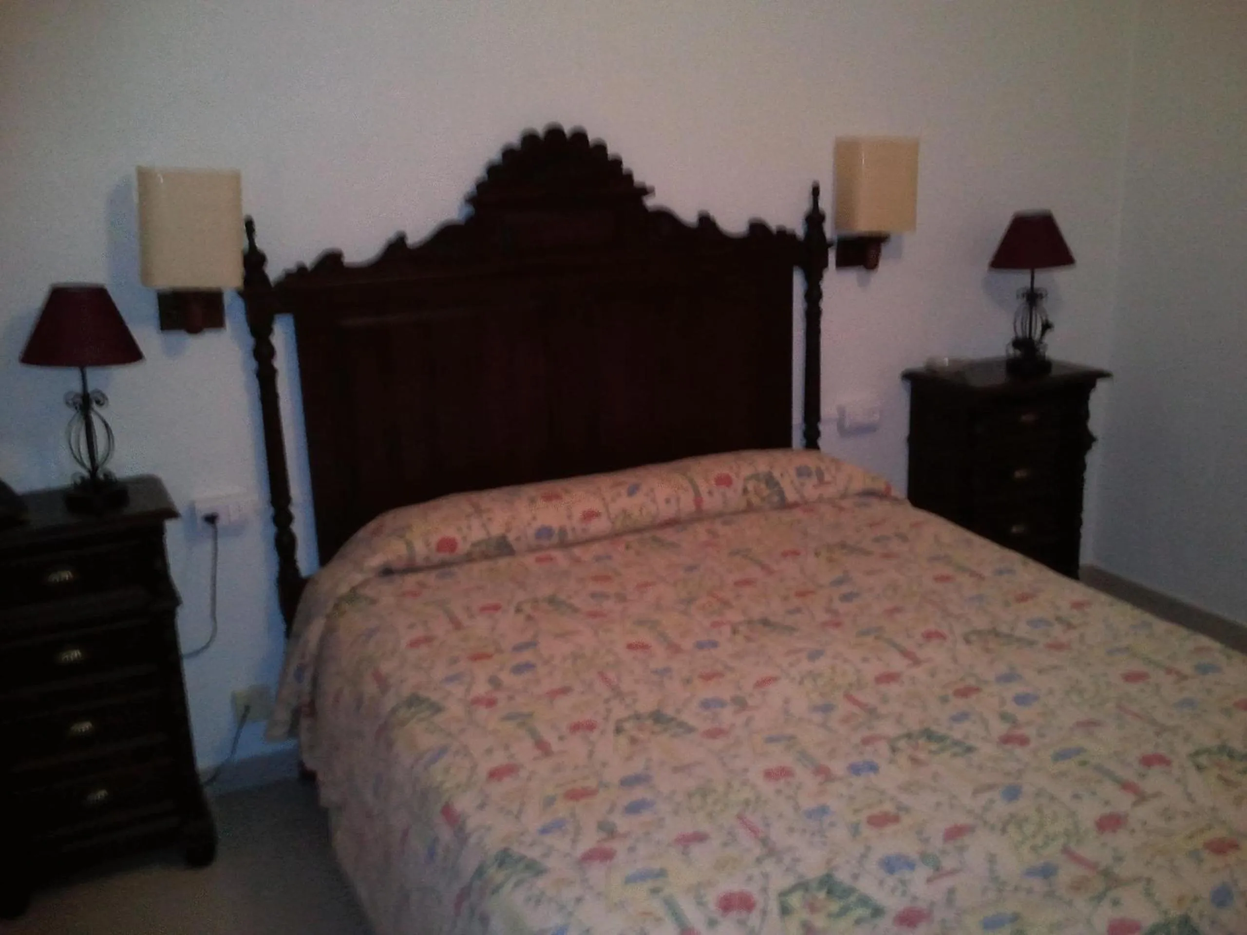 Photo of the whole room, Bed in Hotel Castillo de Montemayor