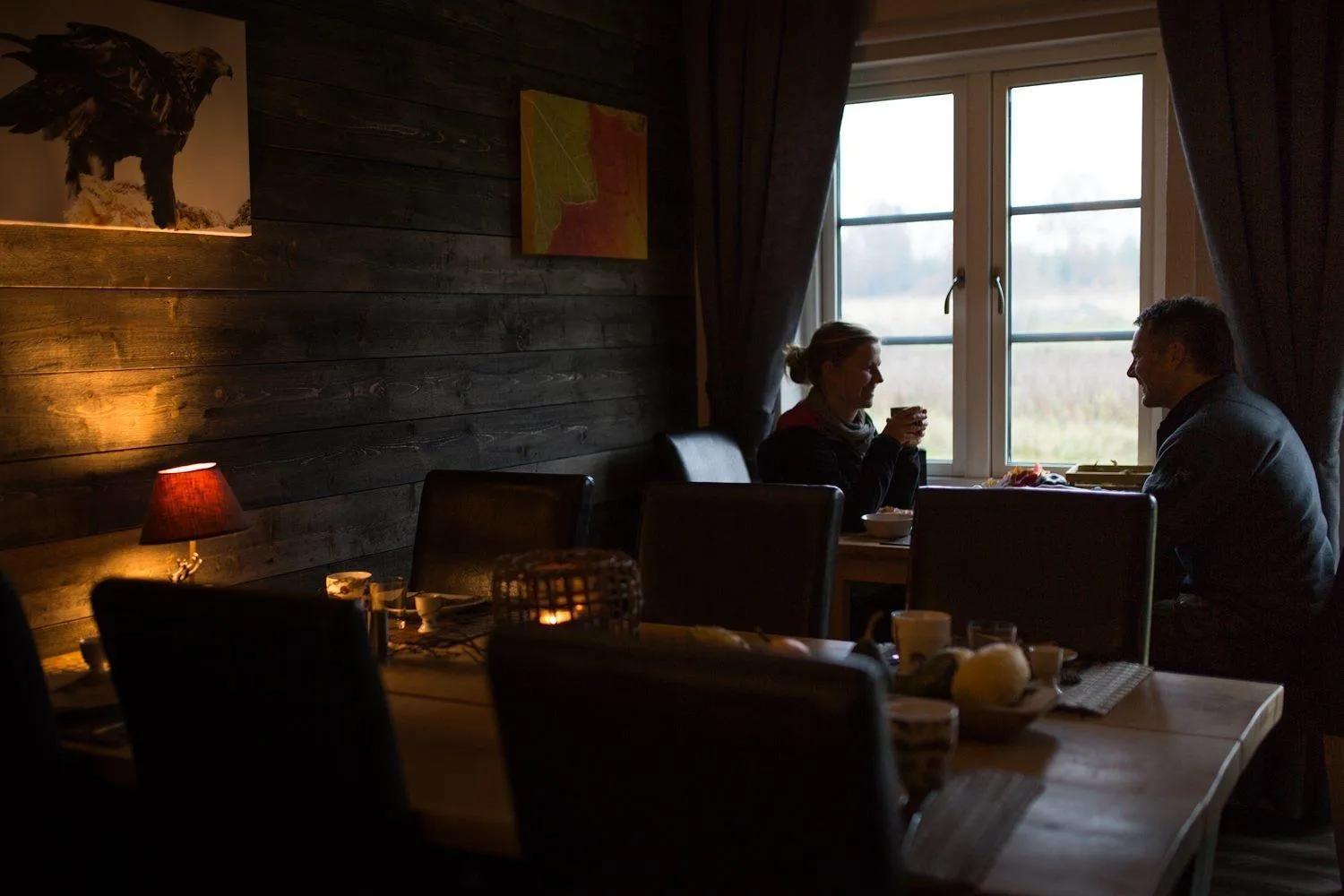 Communal lounge/ TV room in Kuskahusen vandrarhem