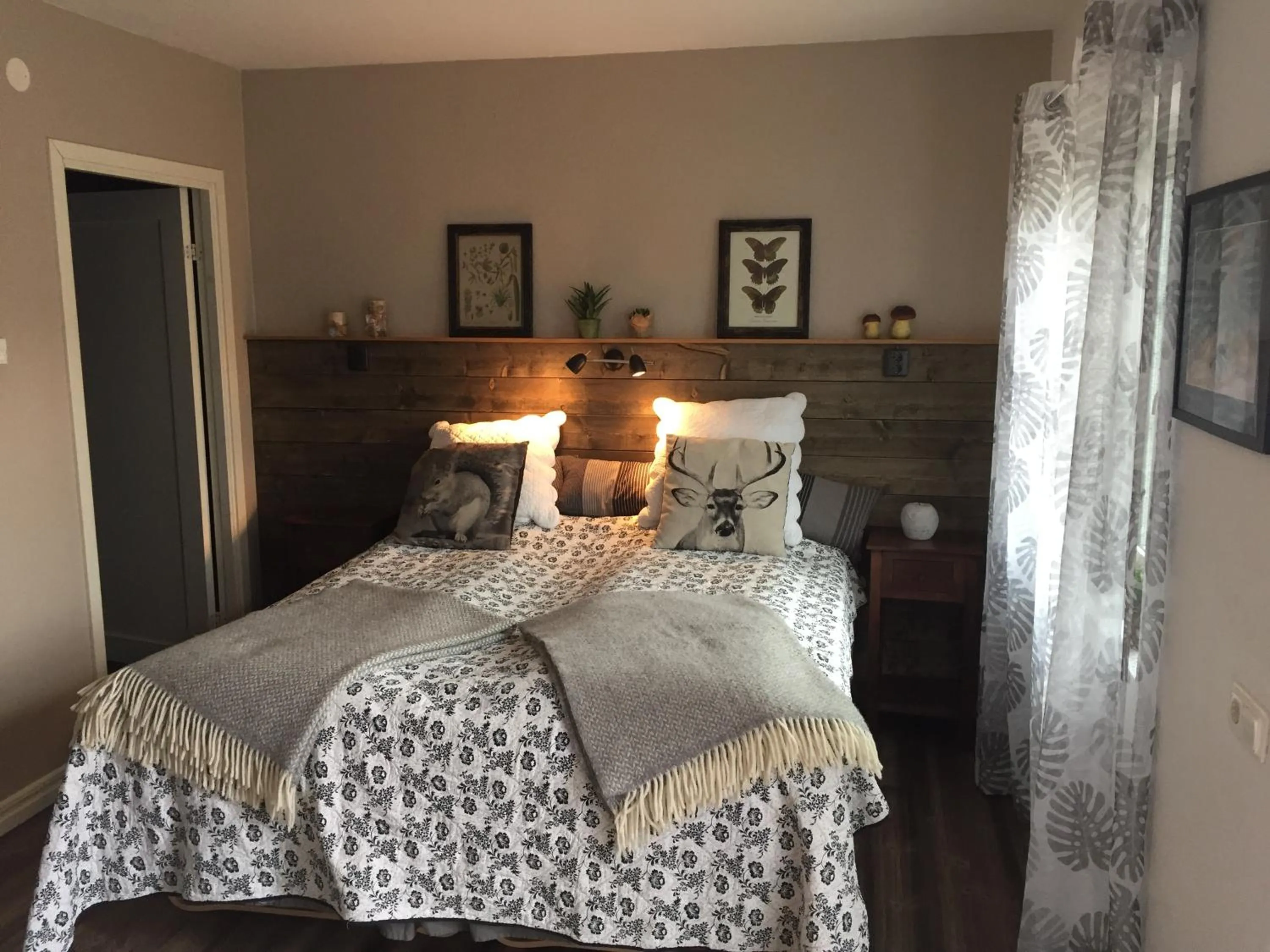 Property building, Bed in Kuskahusen vandrarhem