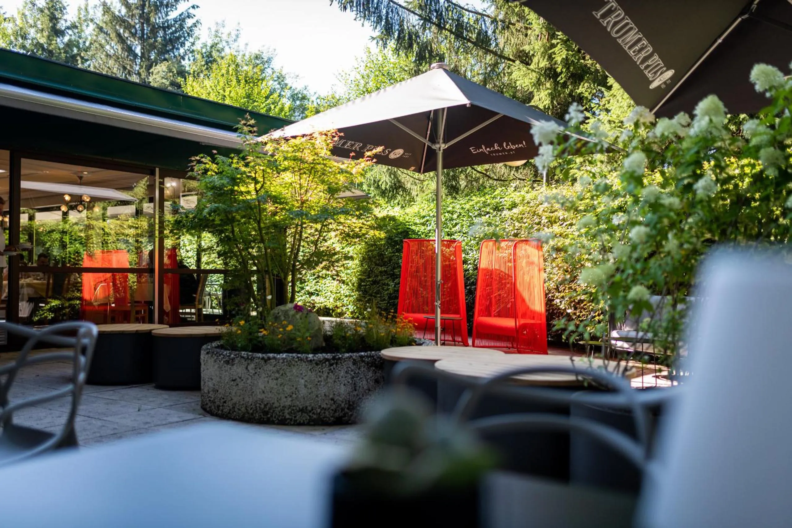 Restaurant/places to eat in Alpenland St Johann