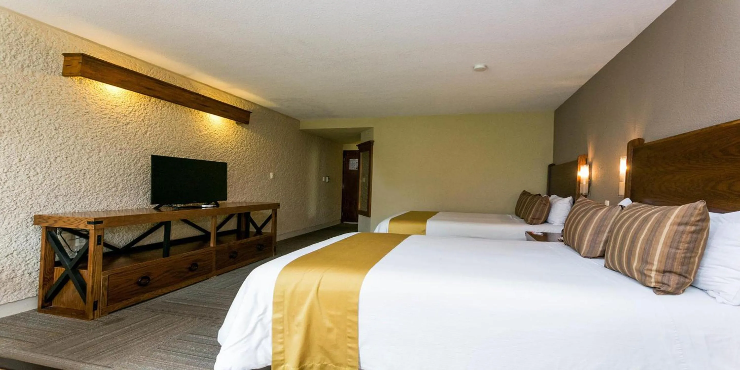 Bedroom, Bed in Real de Minas San Miguel de Allende