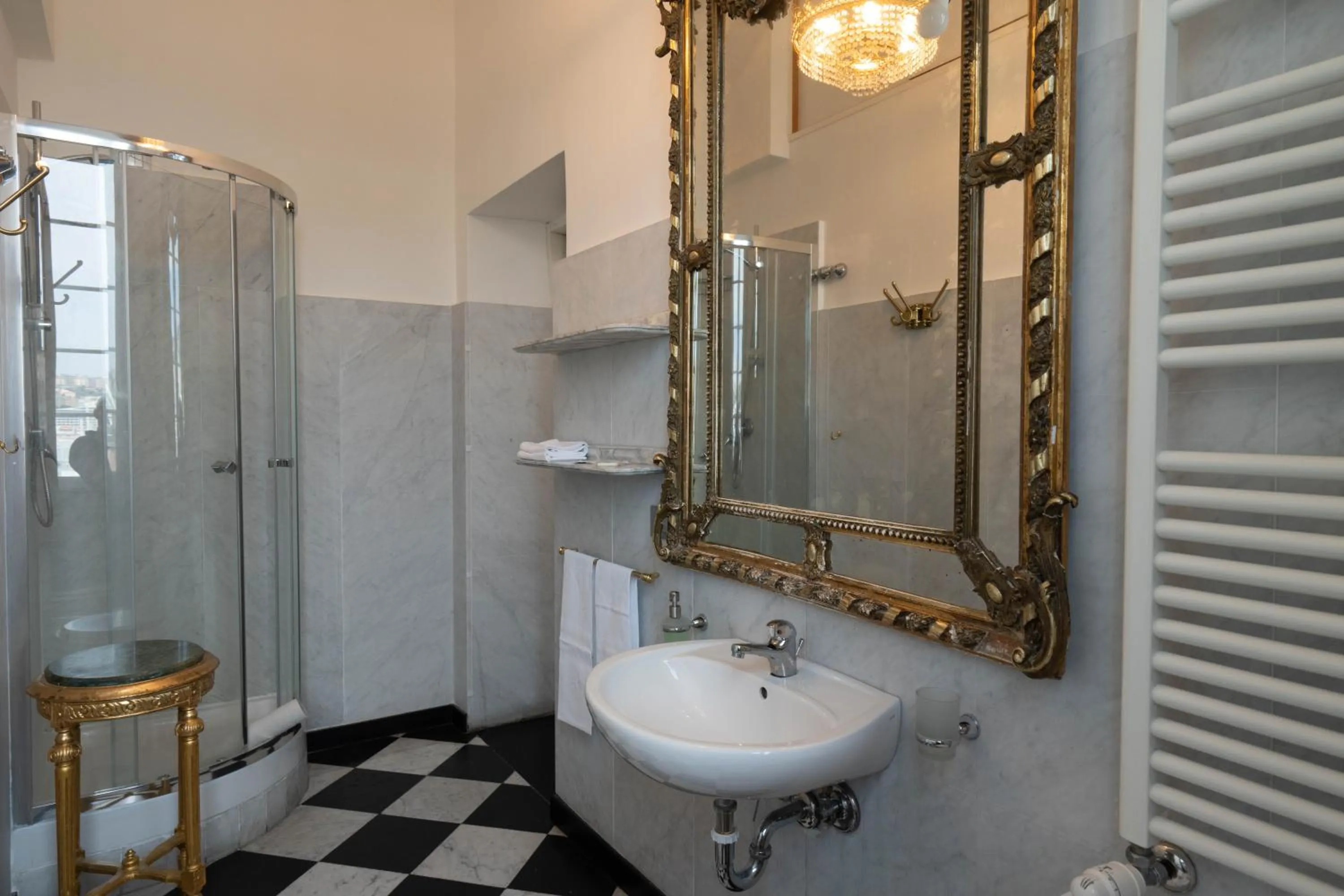 Bathroom in Morali Palace