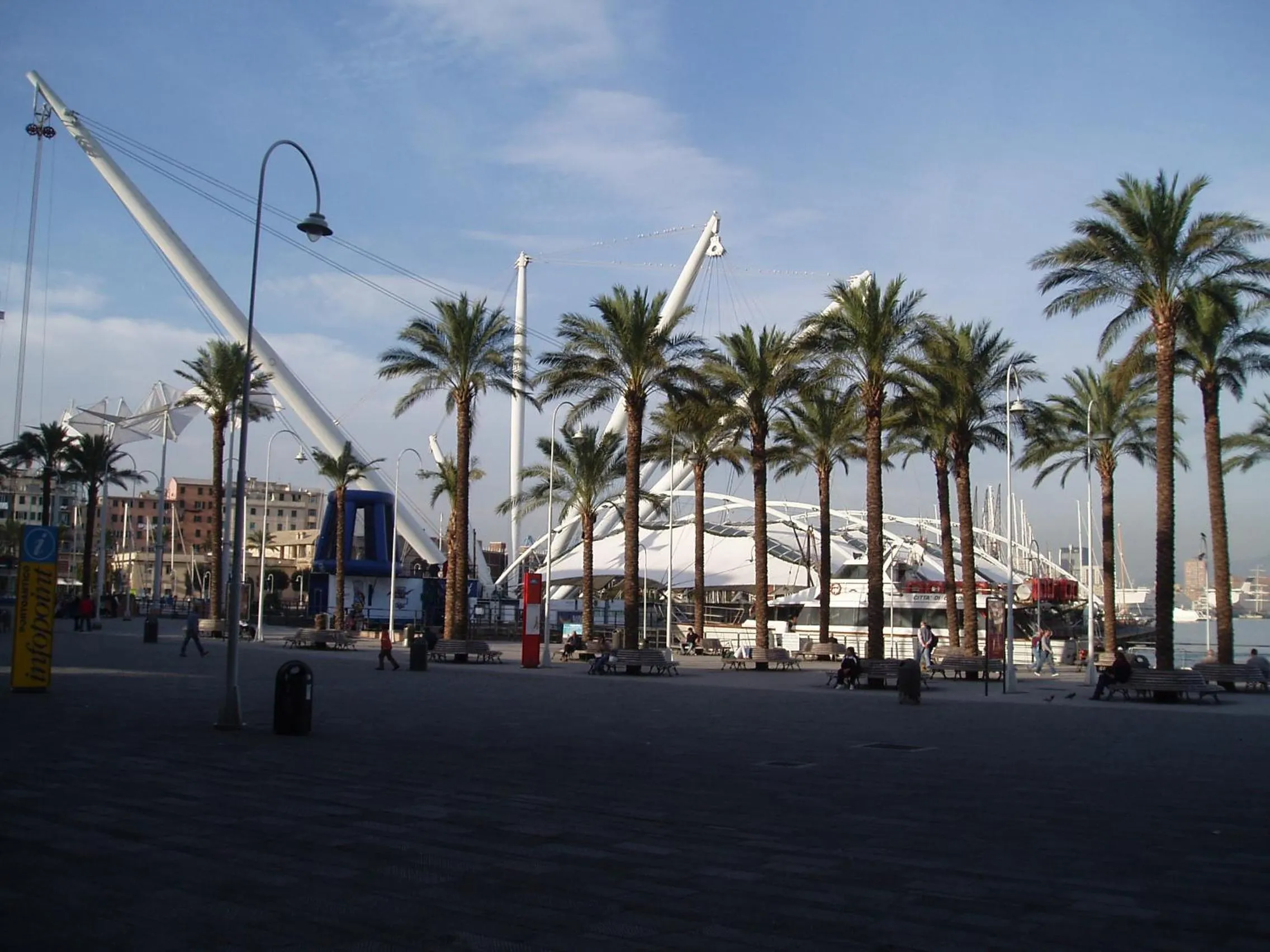 Area and facilities in Morali Palace