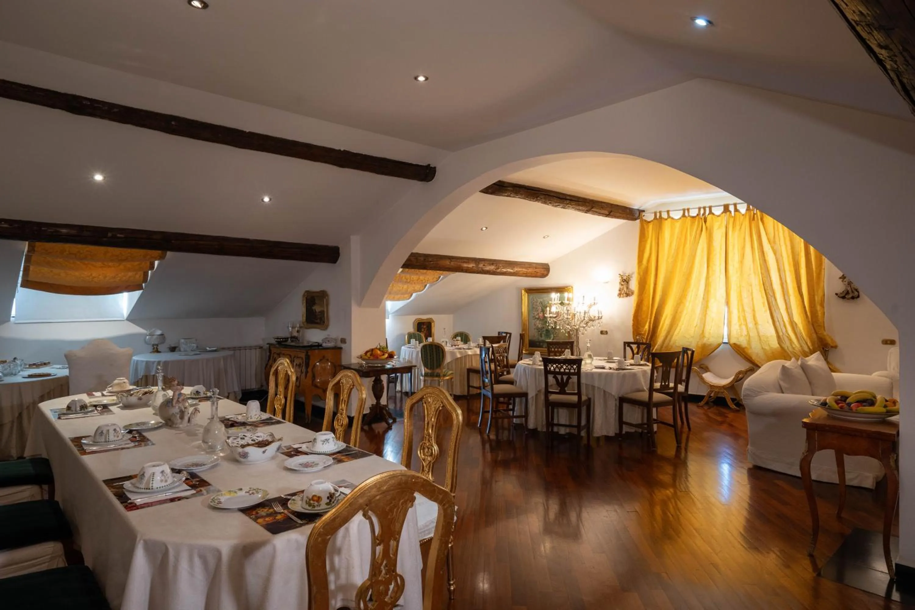 Breakfast in Morali Palace