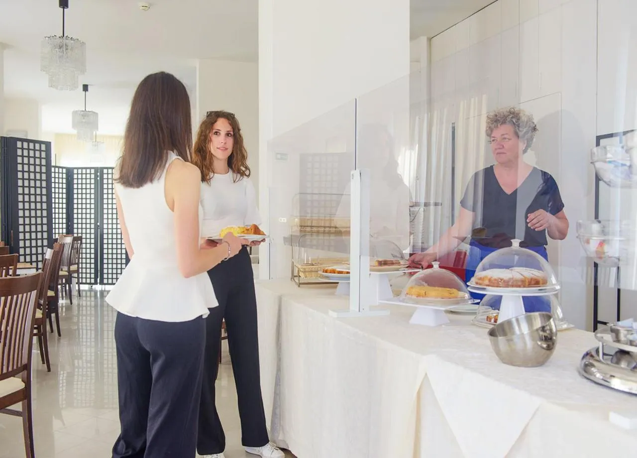 Hotel Paloma Beach Front Chiringuitos Time