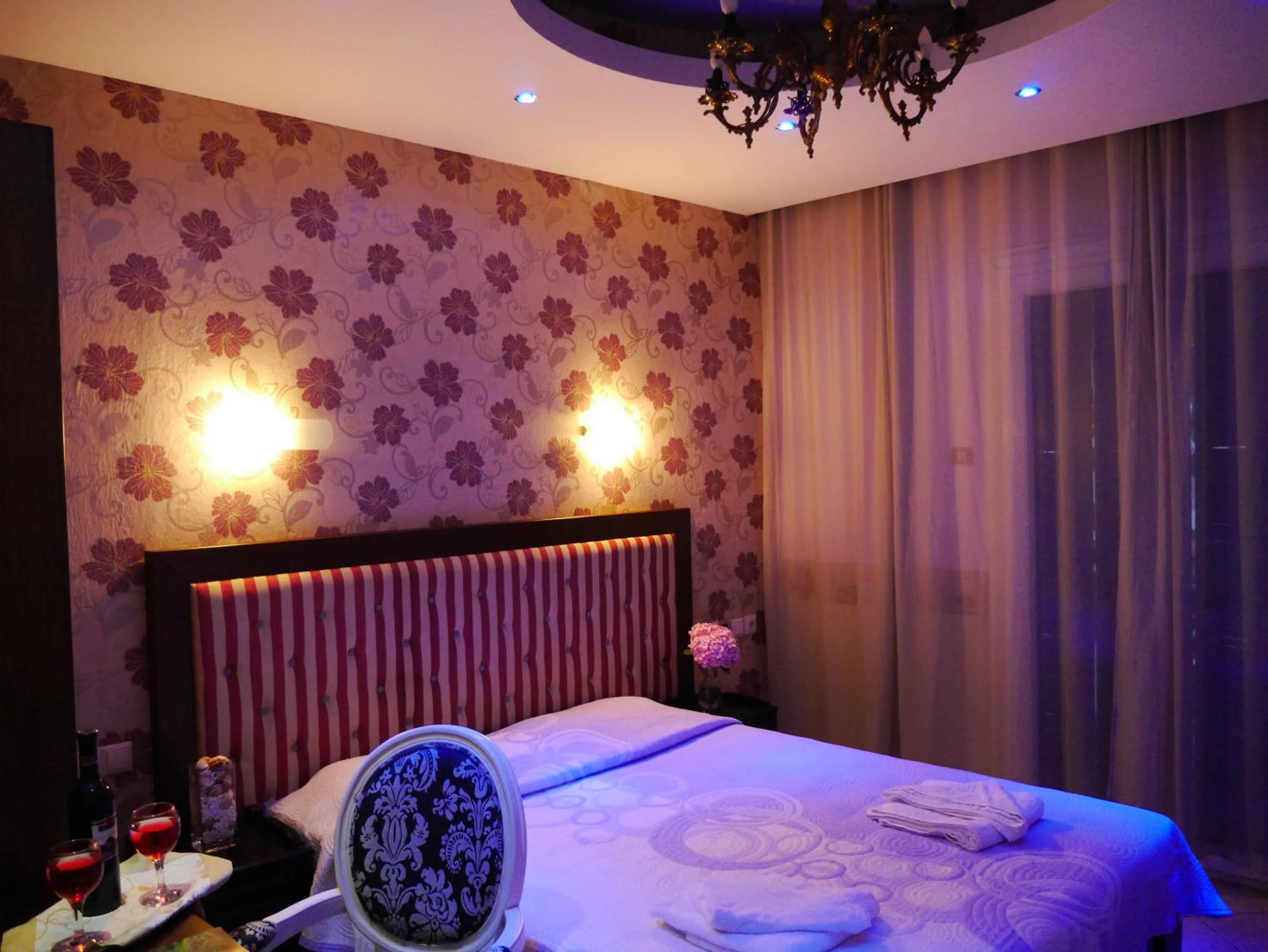 Balcony/Terrace, Bed in Blue Sea Beach Hotel