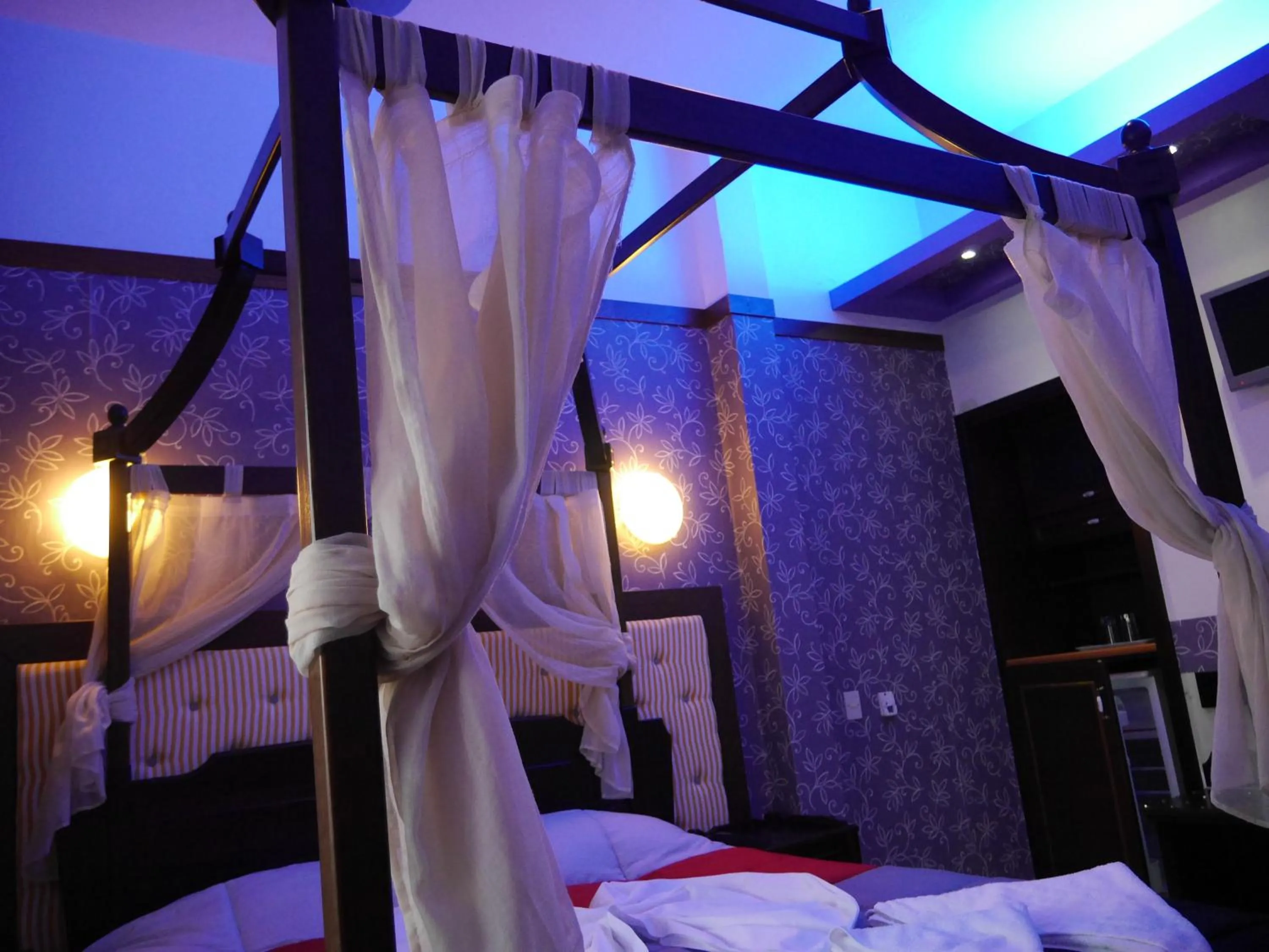 Bedroom, Bed in Blue Sea Beach Hotel