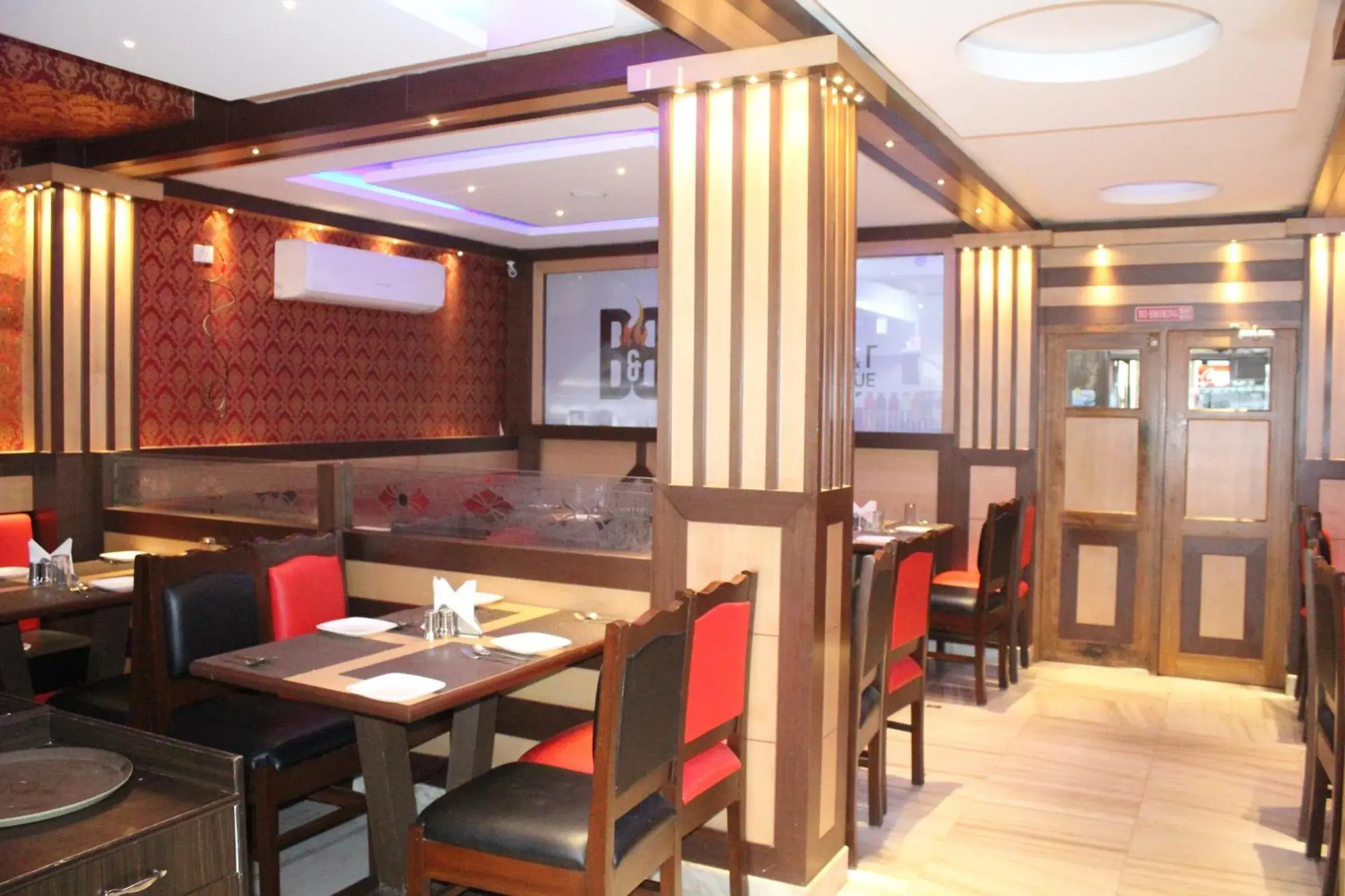 Restaurant/places to eat in Hotel Siddhartha Restaurant/places to eat in Hotel Siddhartha