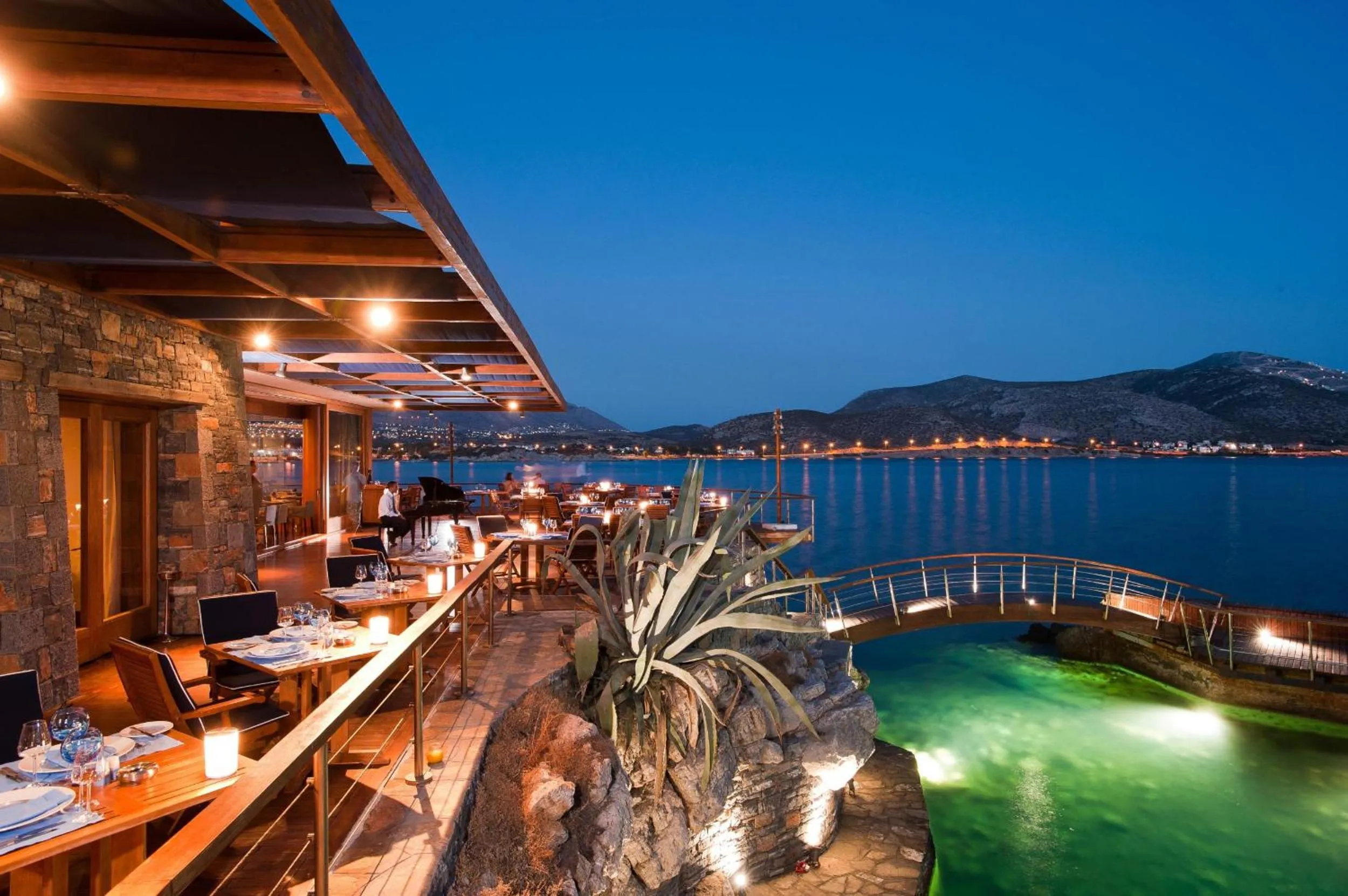 Restaurant/places to eat in Grand Resort Lagonissi