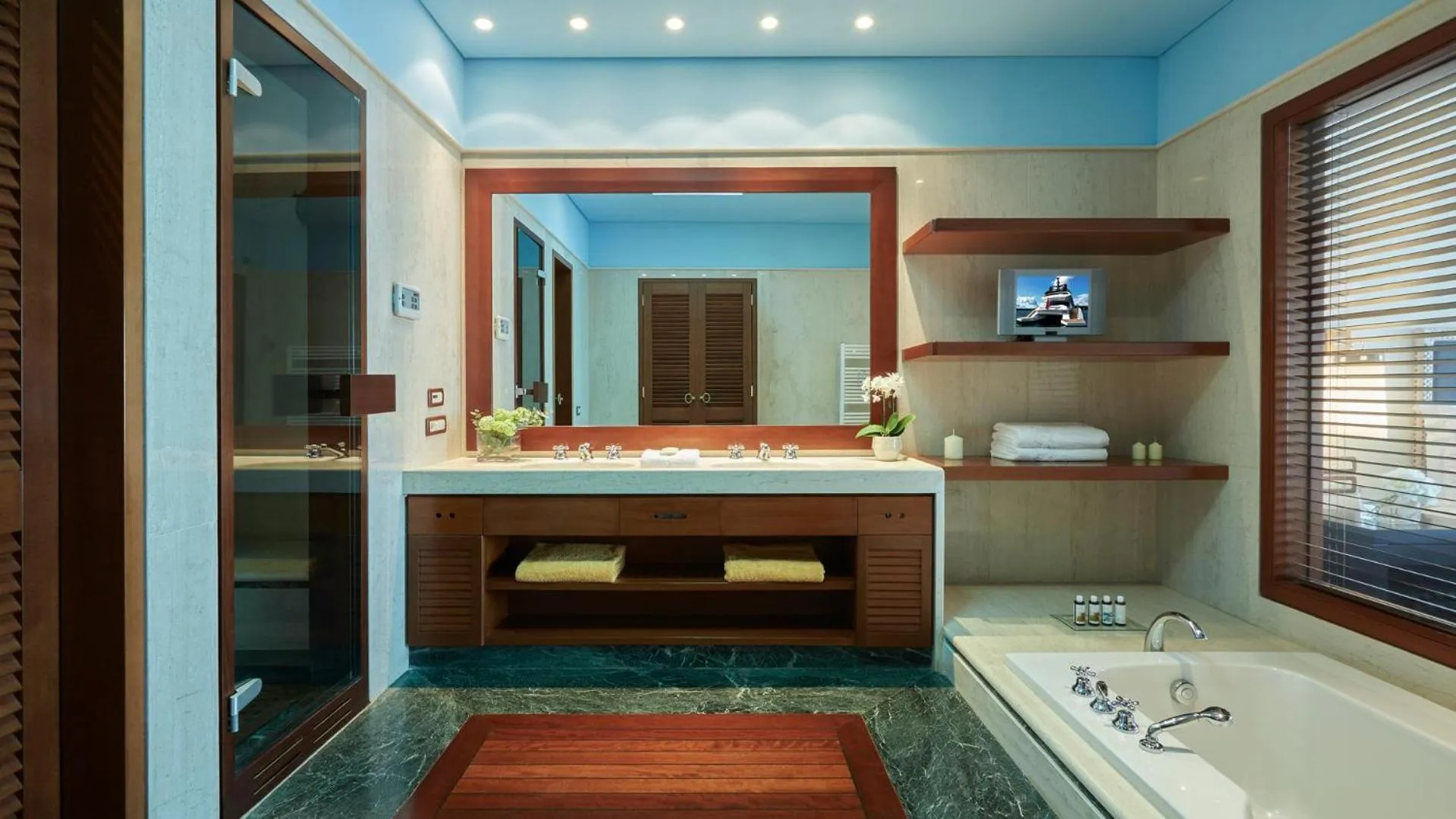 Bathroom in Grand Resort Lagonissi