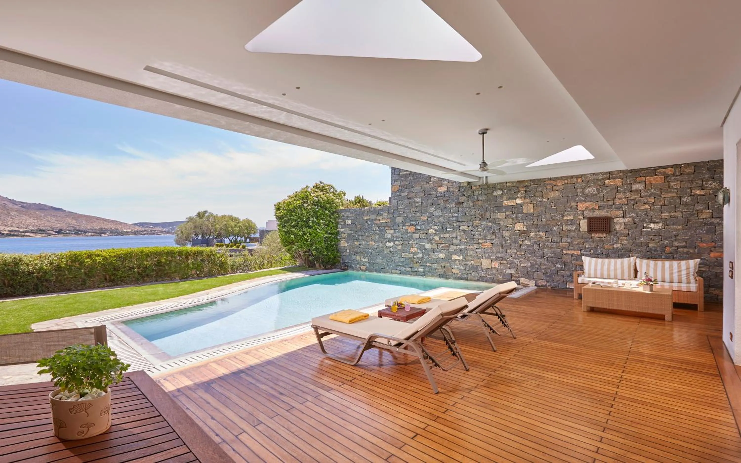 Grand Resort Lagonissi