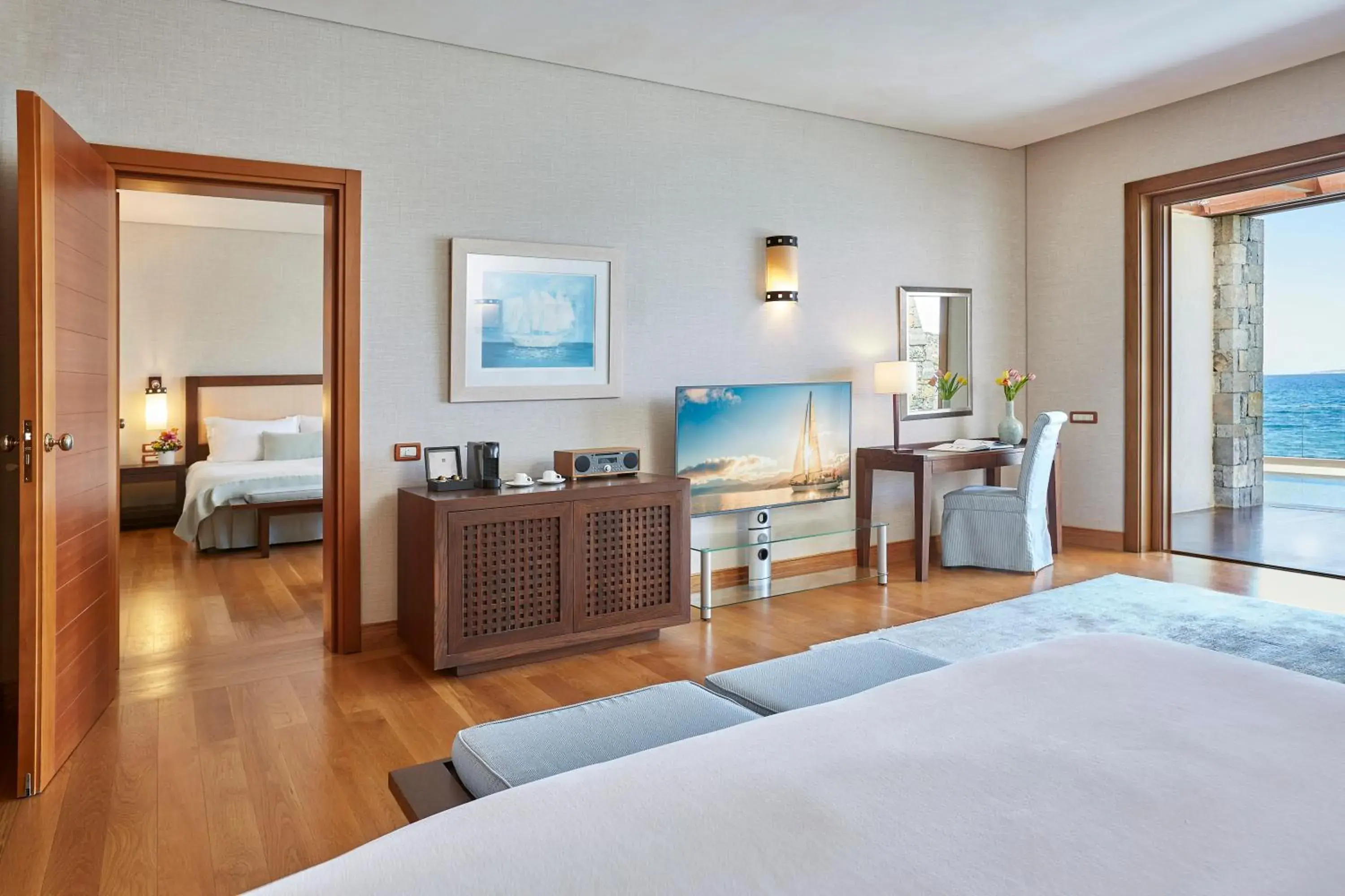 Bed in Grand Resort Lagonissi Bed in Grand Resort Lagonissi