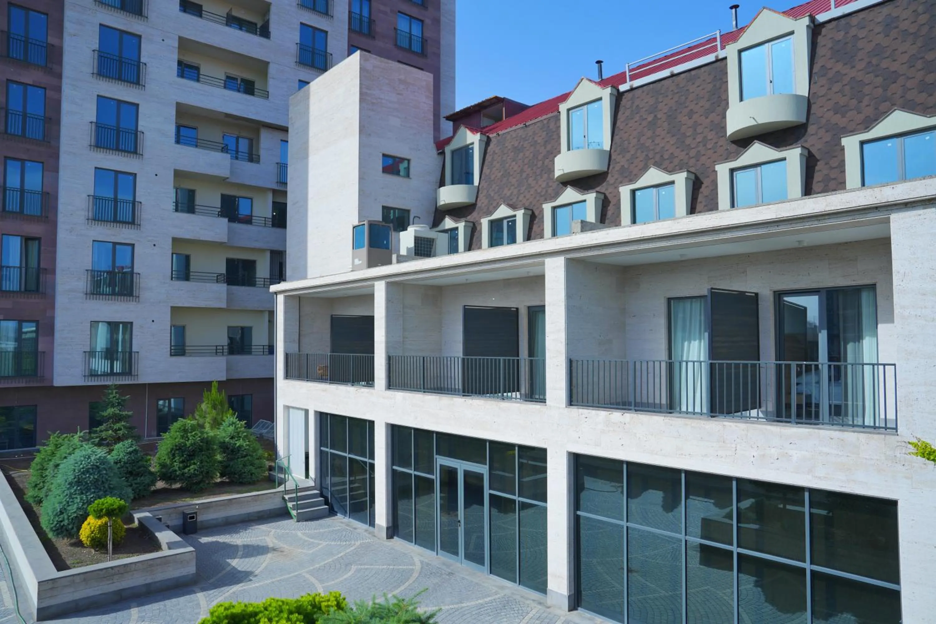 Property building in 4Guest Hotel