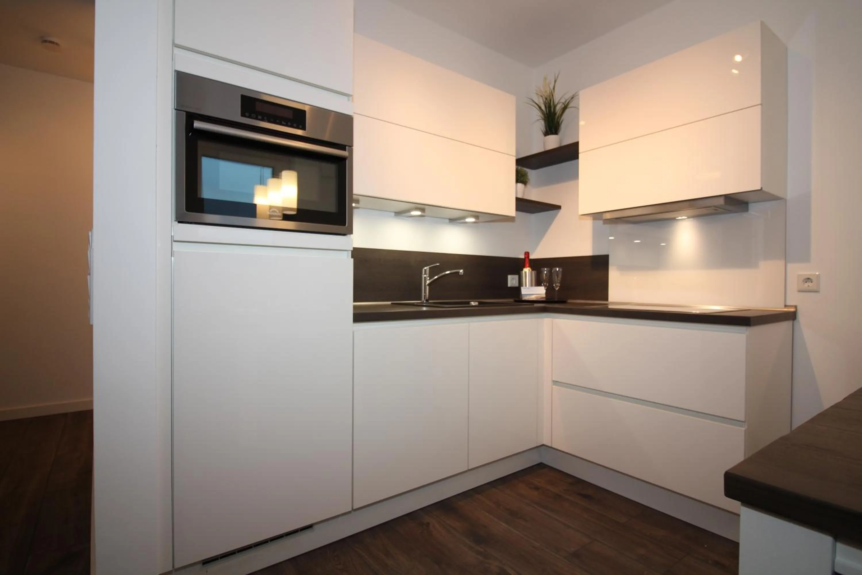 Kitchen or kitchenette in Wohnen am Yachthafen W25