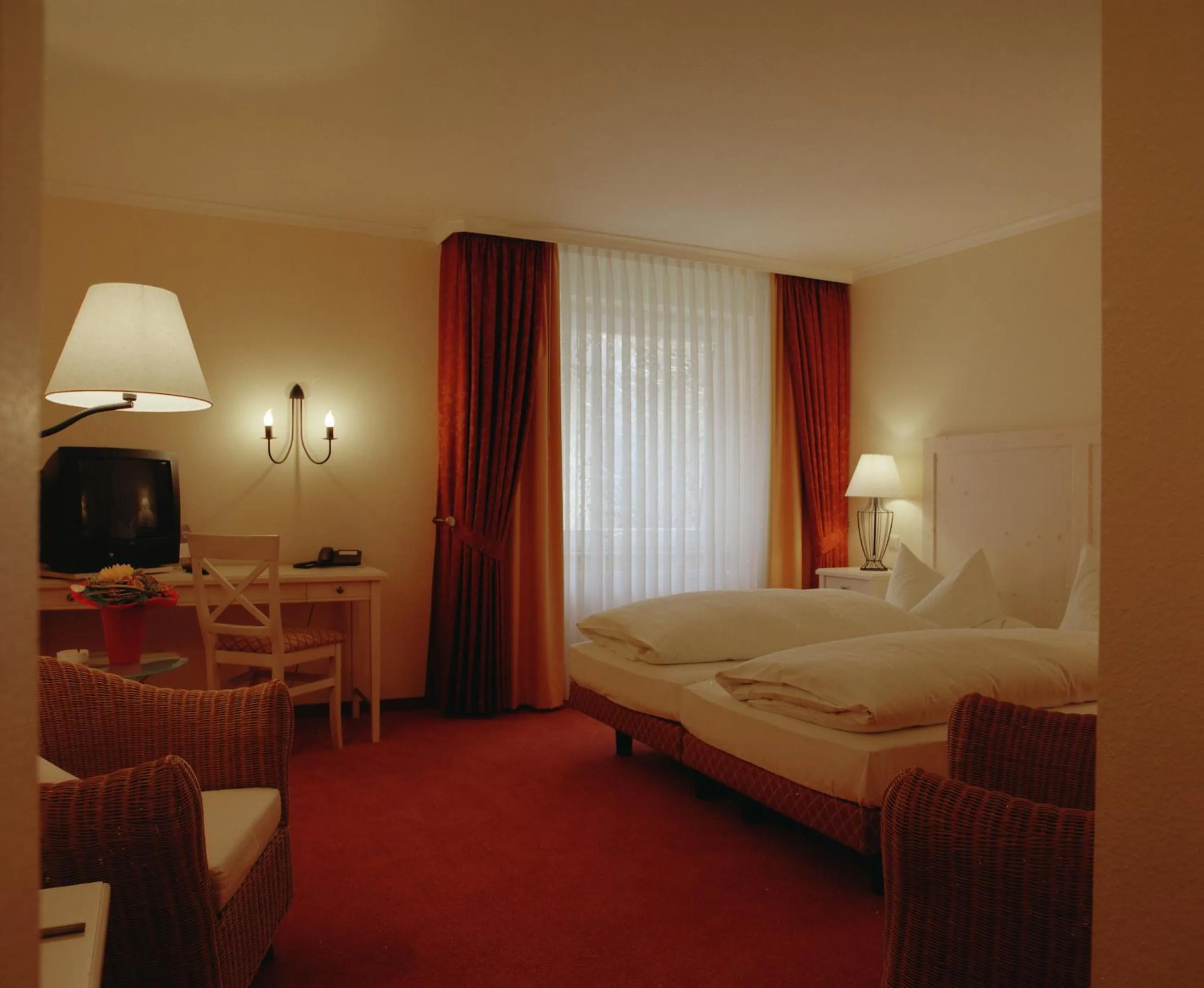 Photo of the whole room, Bed in Hotel Central