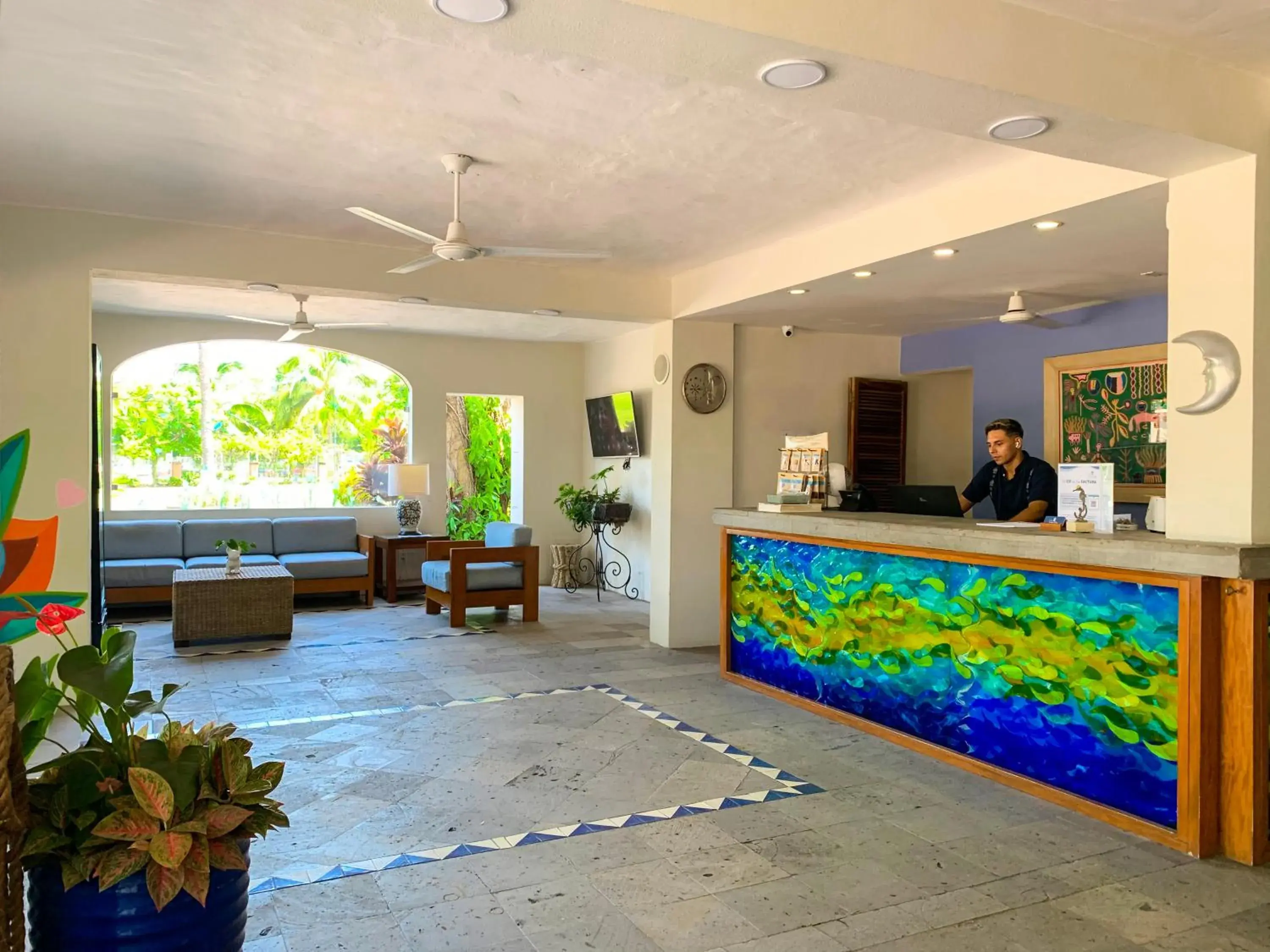 Lobby or reception in Puerto de Luna Pet Friendly and Family Suites Lobby or reception in Puerto de Luna Pet Friendly and Family Suites