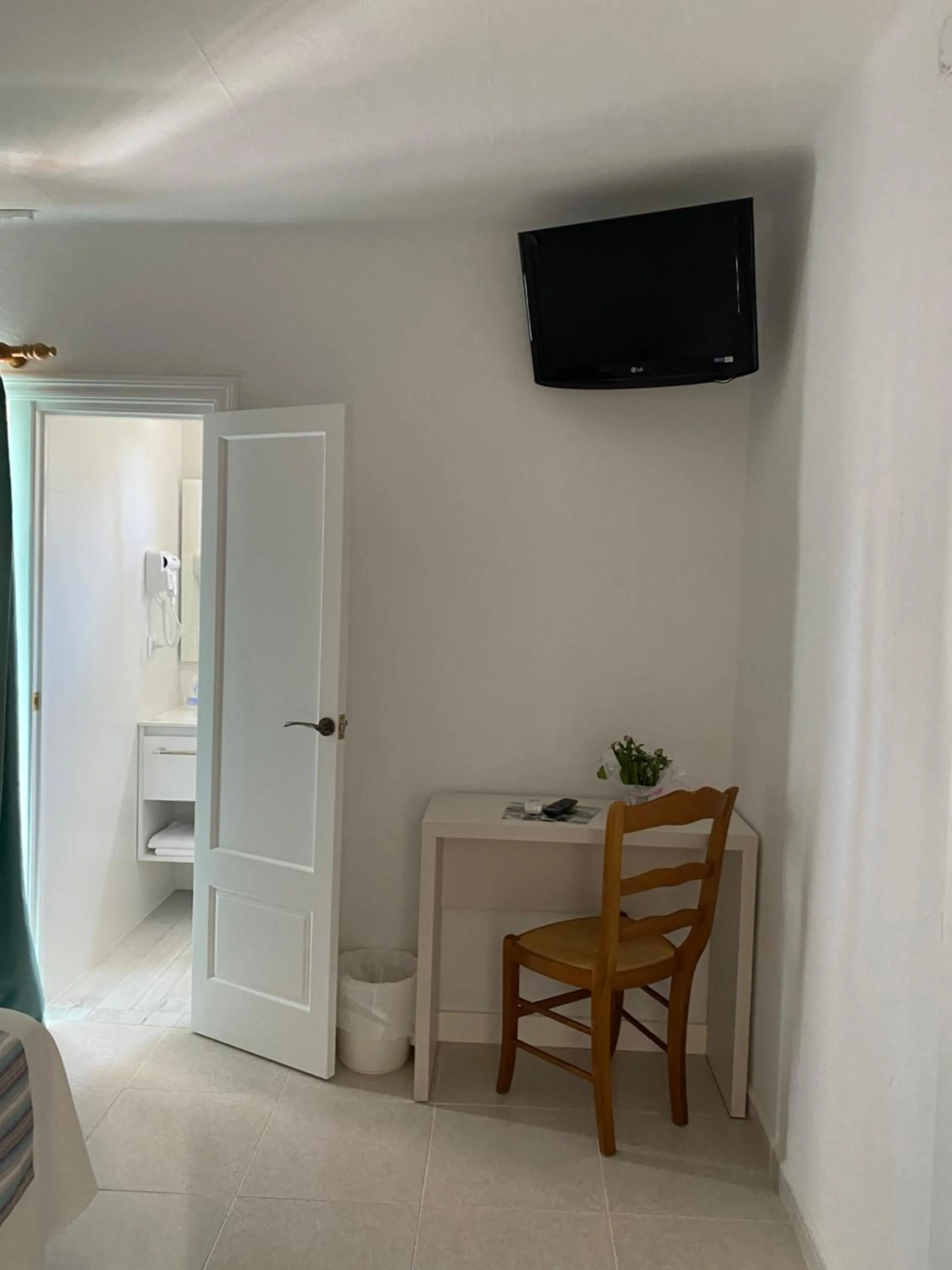 room service in Sa Paissa