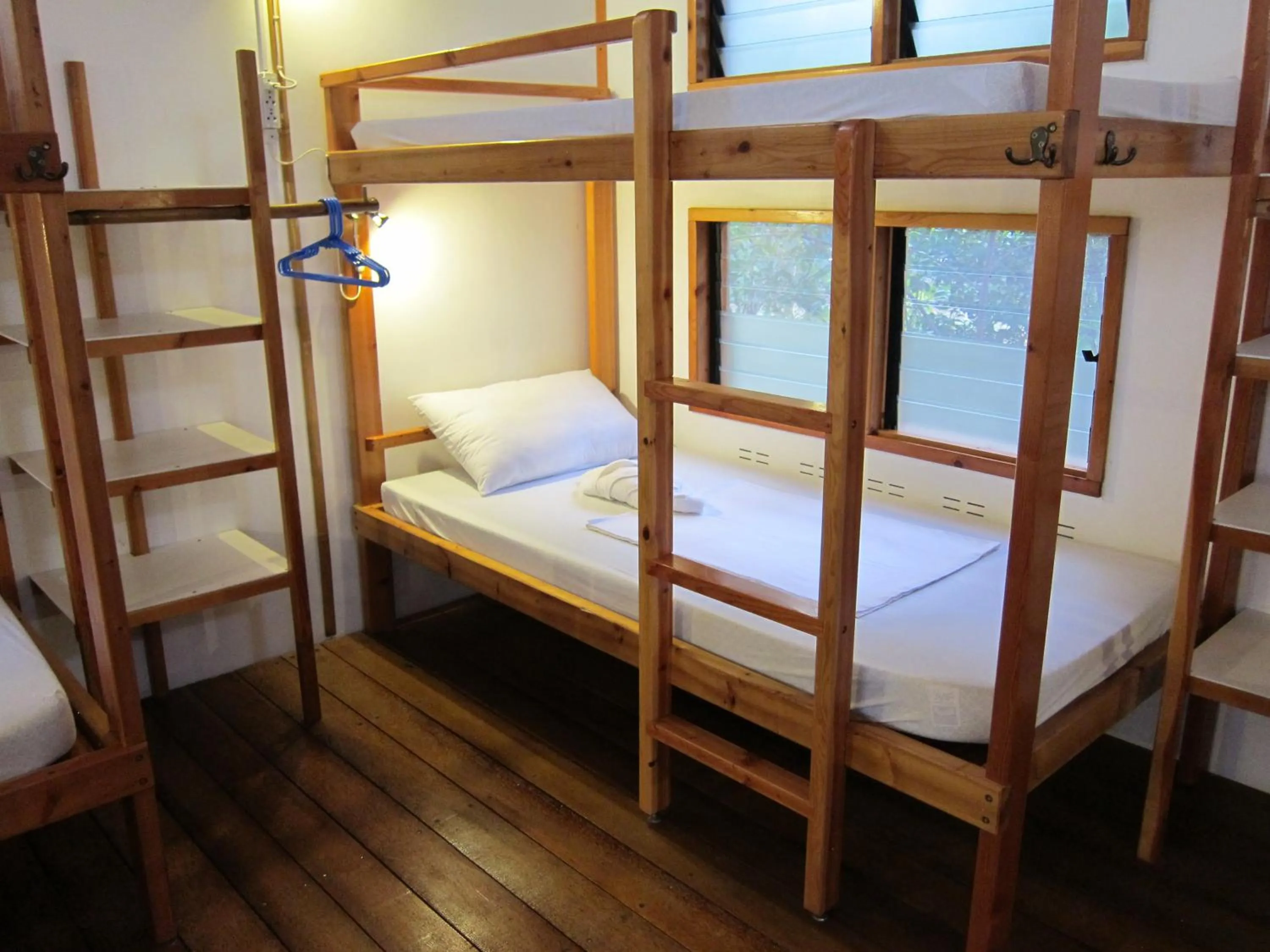 Bed in Eskapo Verde Lodge Moalboal