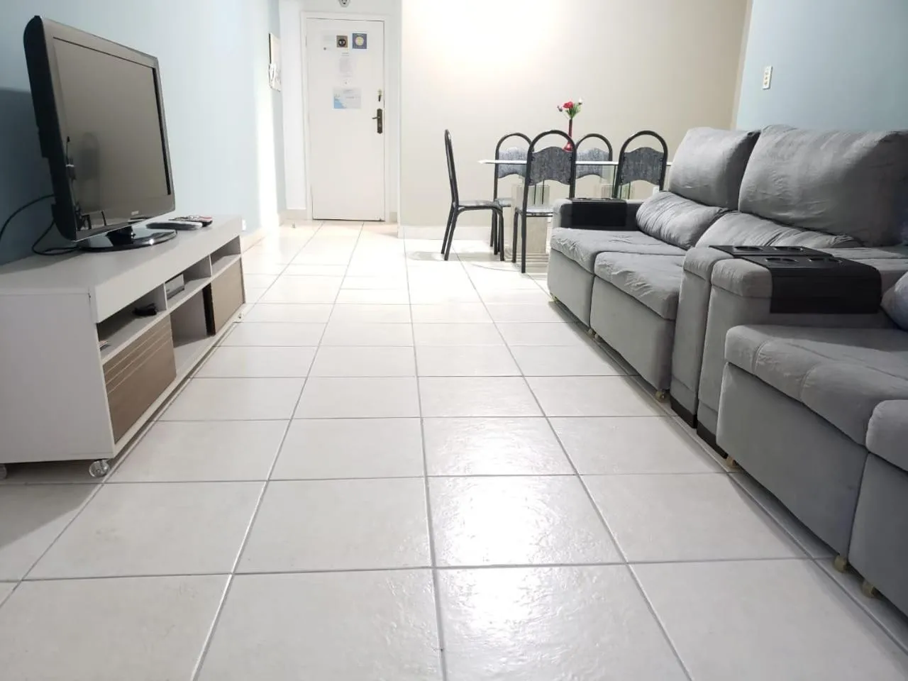 Communal lounge/ TV room in Apartamento PÉS NA AREIA