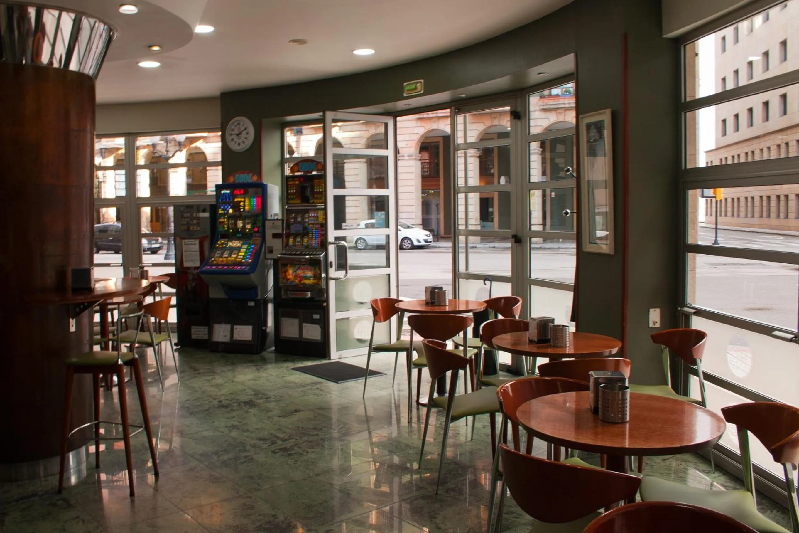 Lounge or bar in Hotel Gijon