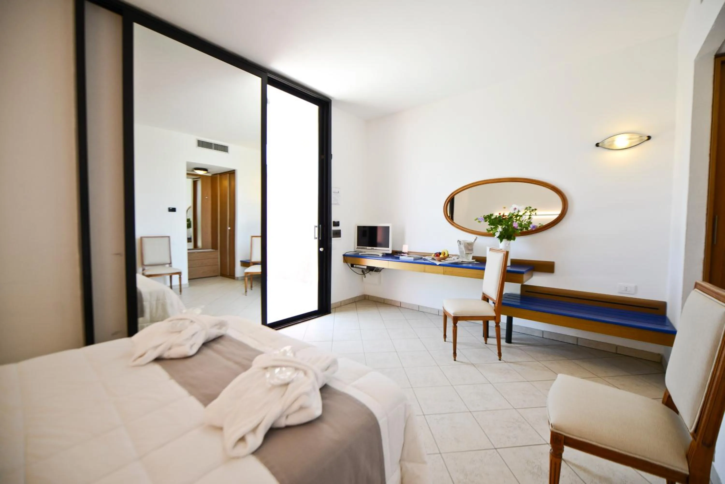 Bedroom, Bed in Grand Hotel Masseria Santa Lucia