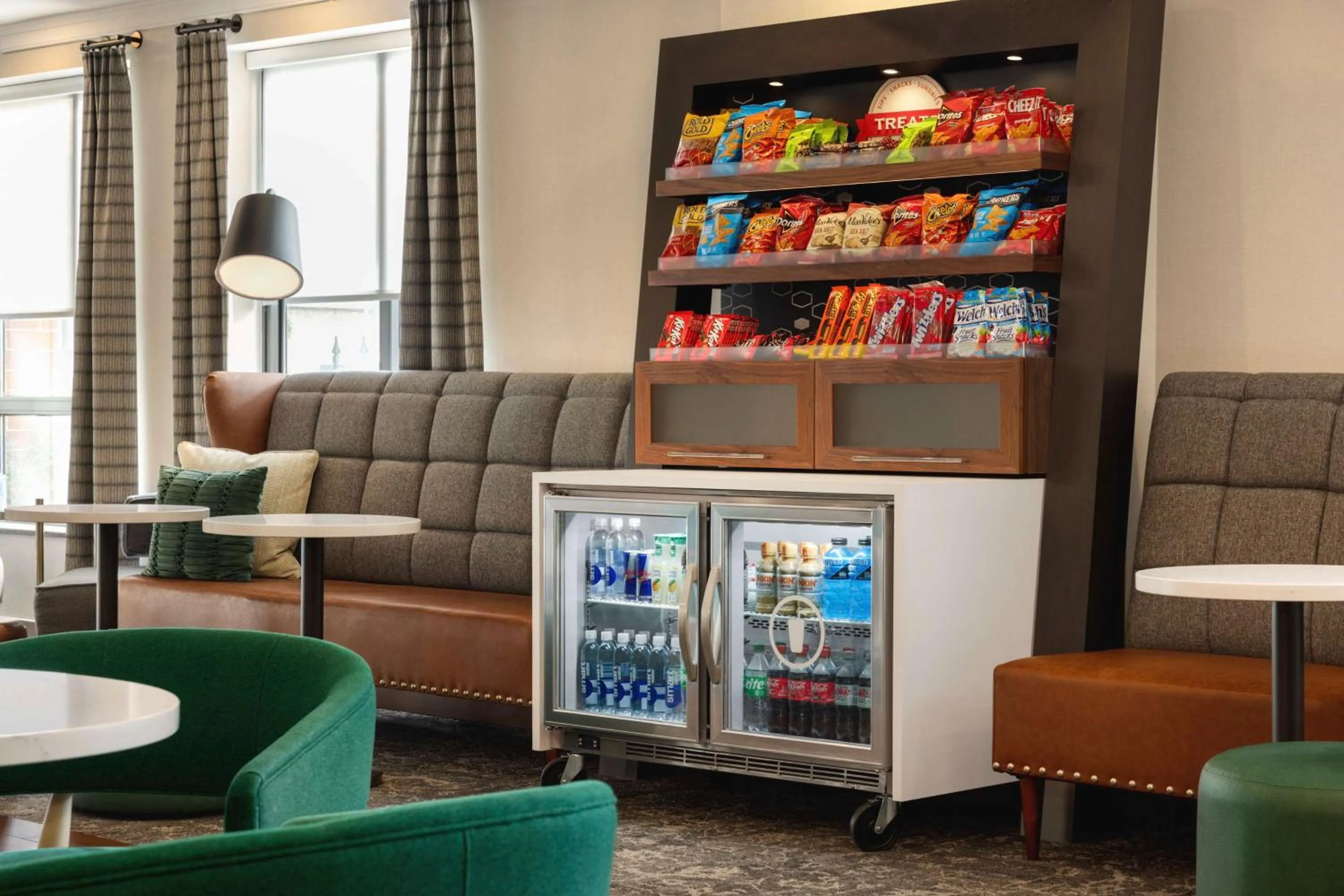 Restaurant/places to eat in Hampton Inn by Hilton Boston/Cambridge