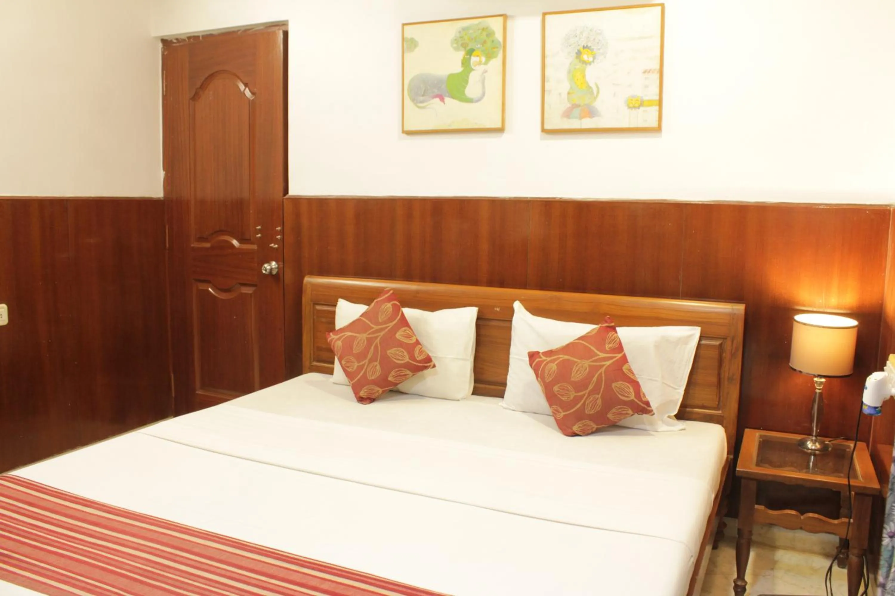 Bedroom, Bed in Happy Planet