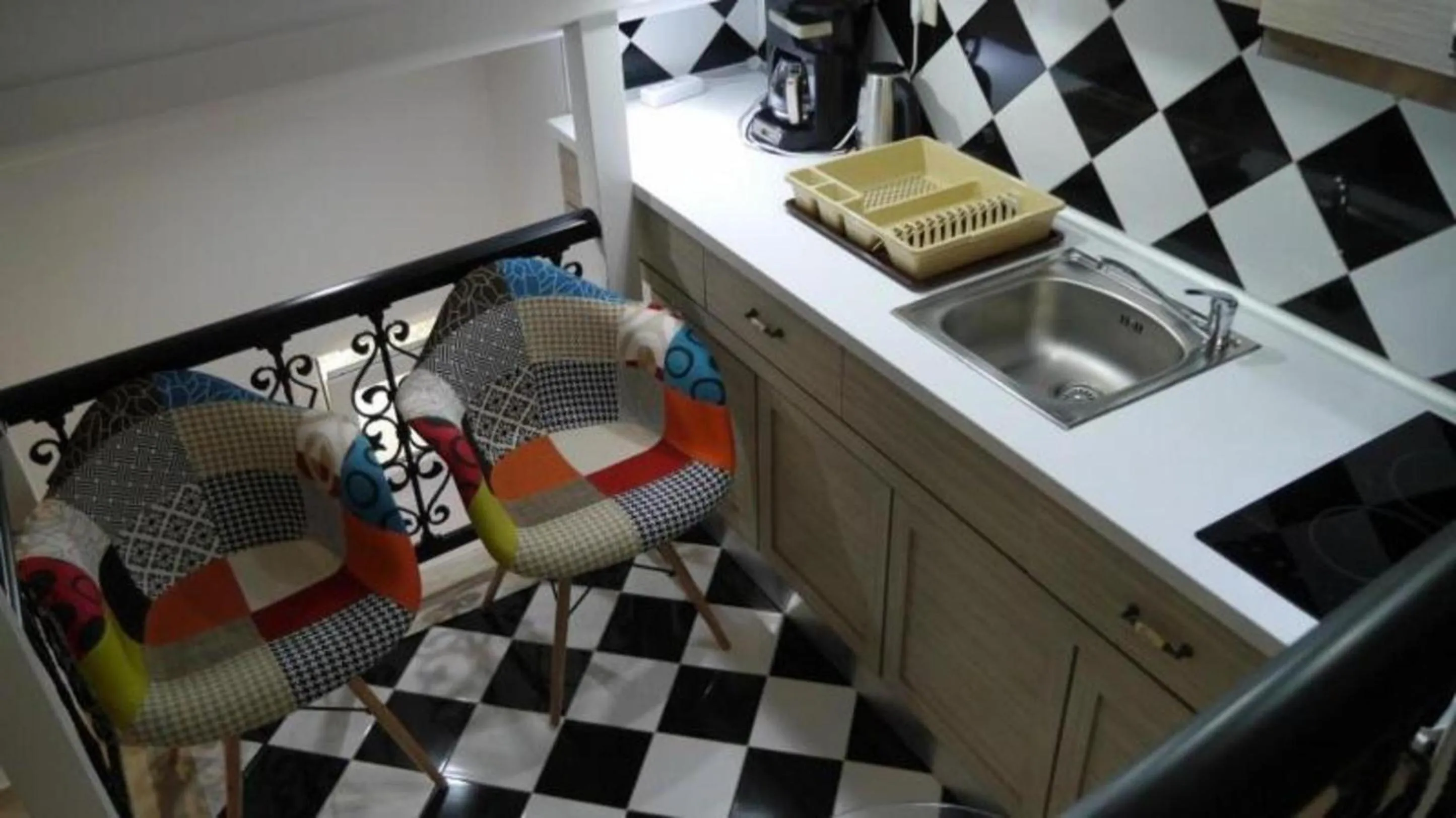 Coffee/tea facilities in Blue Sky Apartments