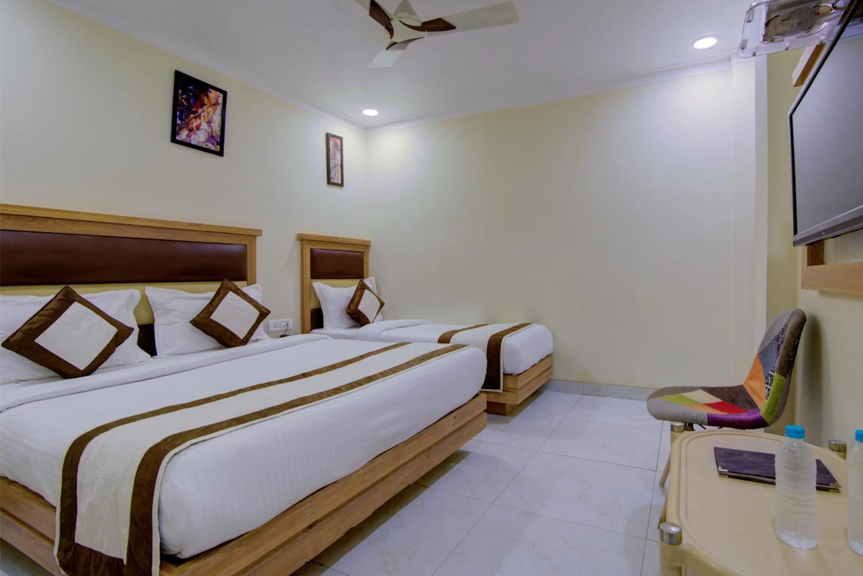 Bedroom, Bed in Hotel Amar International