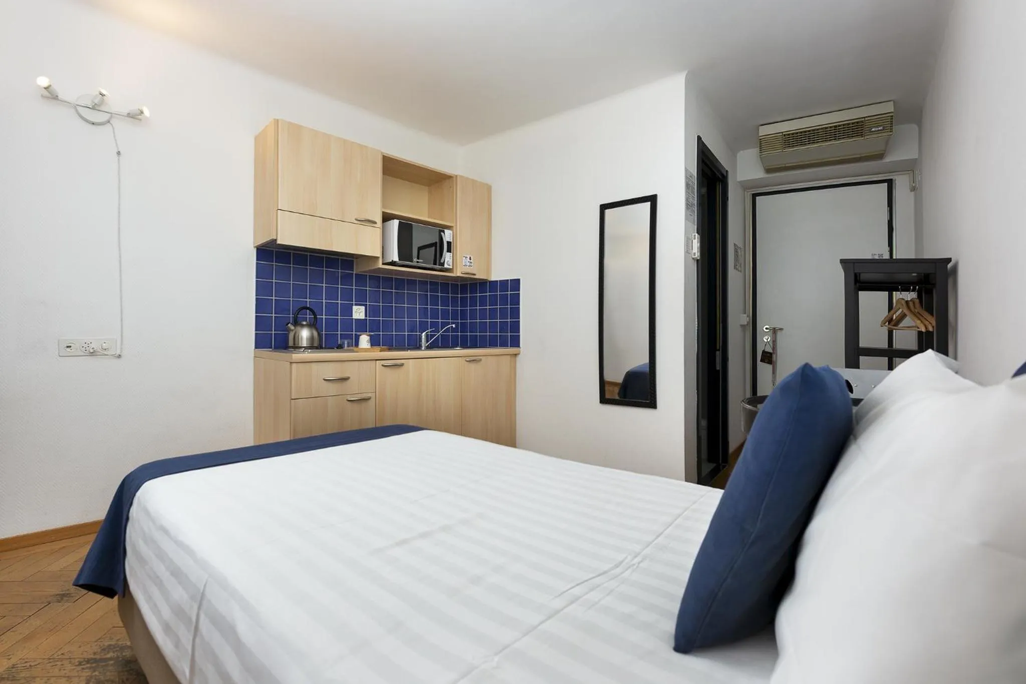 Bed in GuestHouse Lugano Center by LR