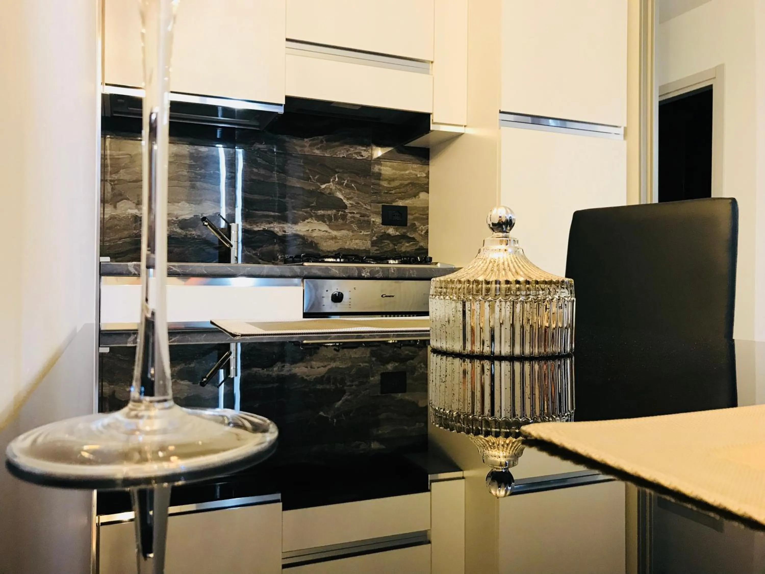 Kitchen or kitchenette in Loft Sirmione